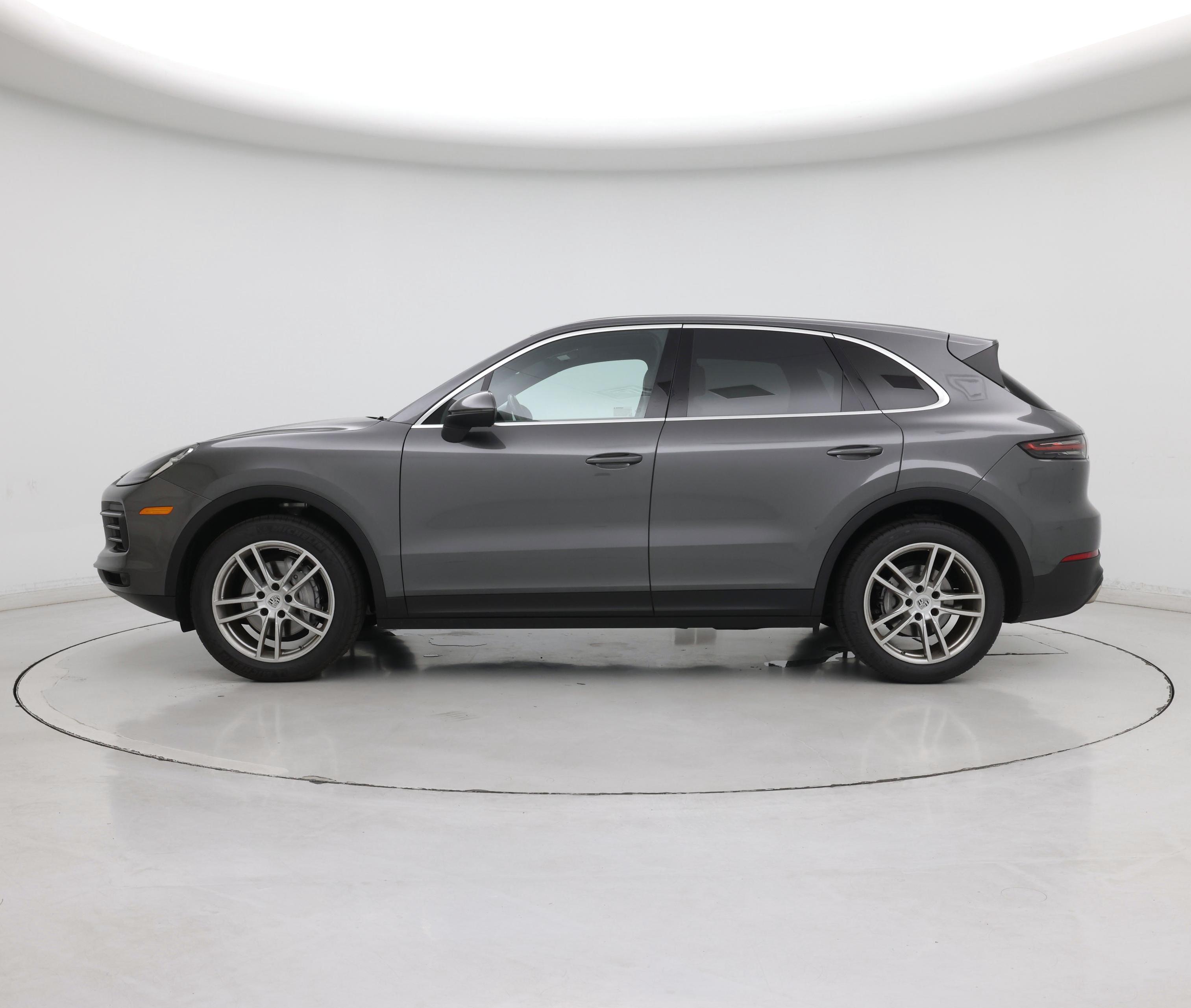Thumbnail: 2019 Porsche Cayenne - 3