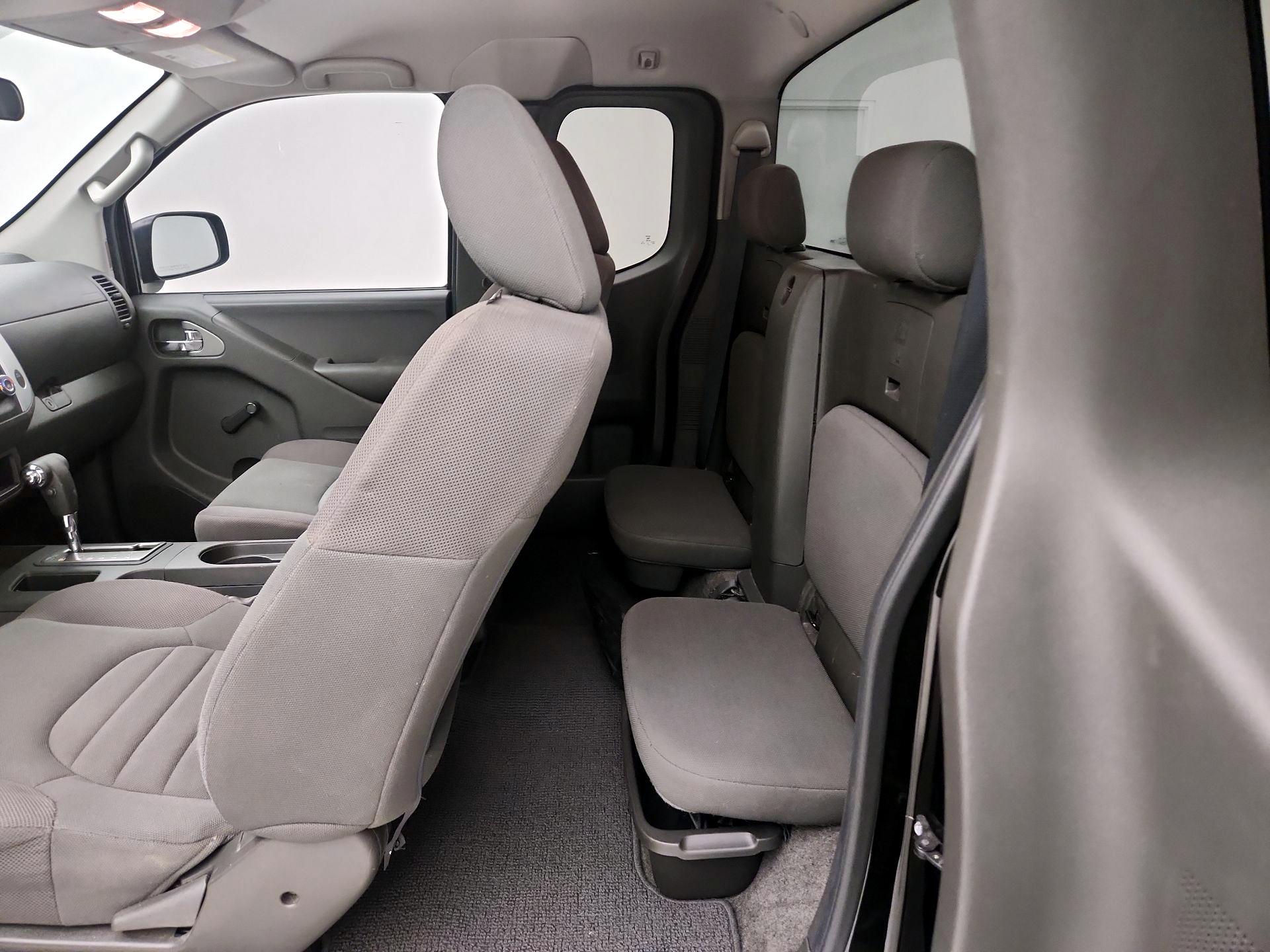 Thumbnail: 2016 Nissan Frontier - 18