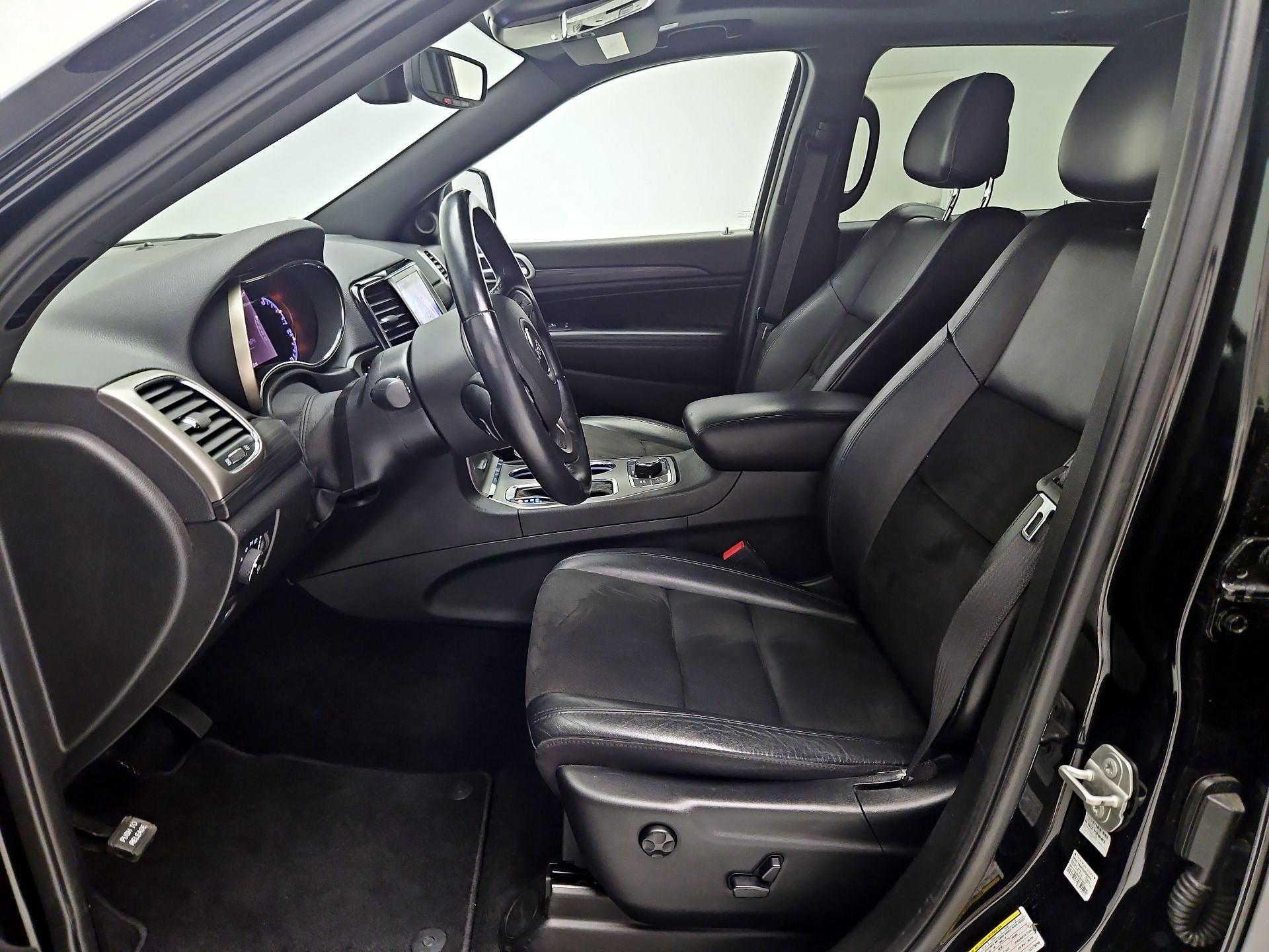 Thumbnail: 2020 Jeep Grand Cherokee - 11