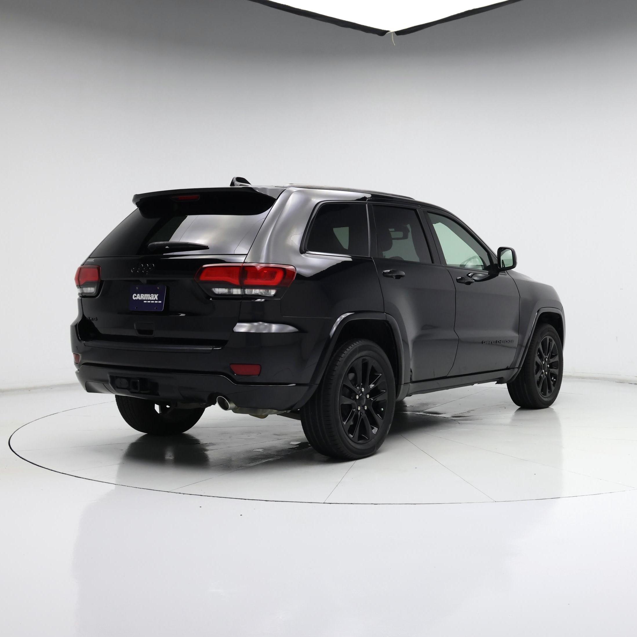 Thumbnail: 2020 Jeep Grand Cherokee - 8