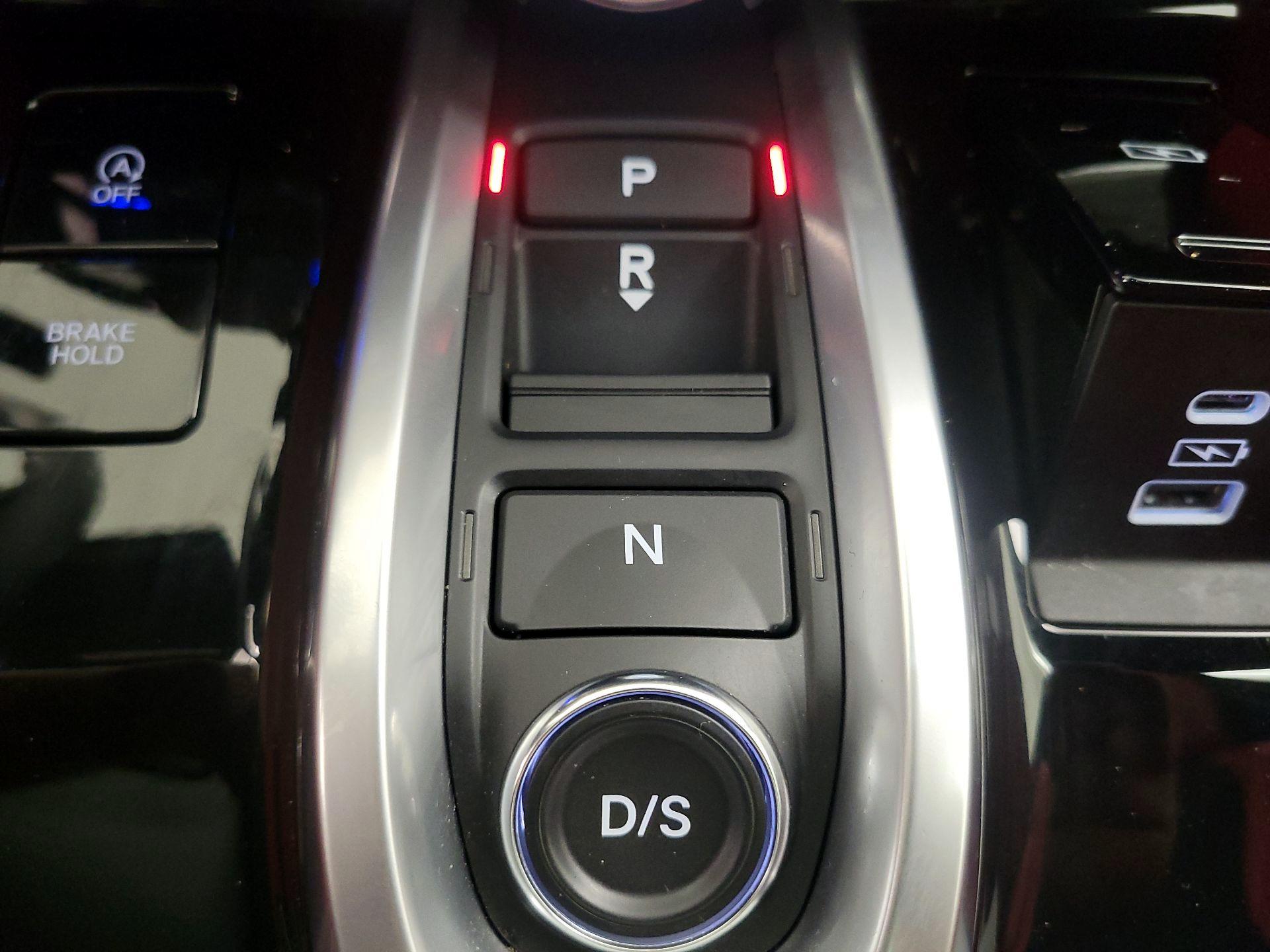 Thumbnail: 2023 Acura MDX - 18