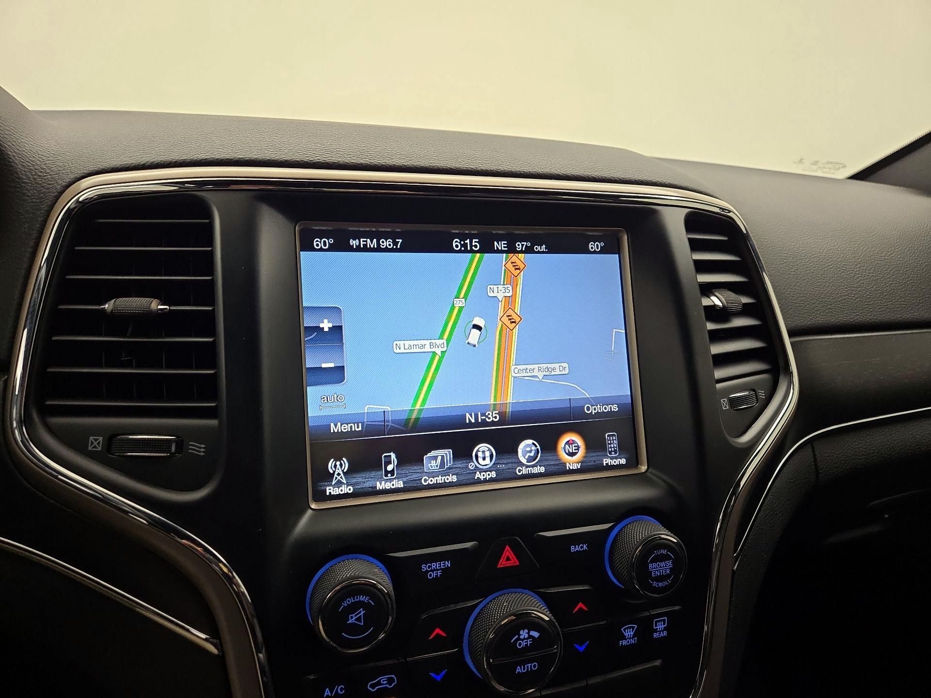 Thumbnail: 2015 Jeep Grand Cherokee - 14