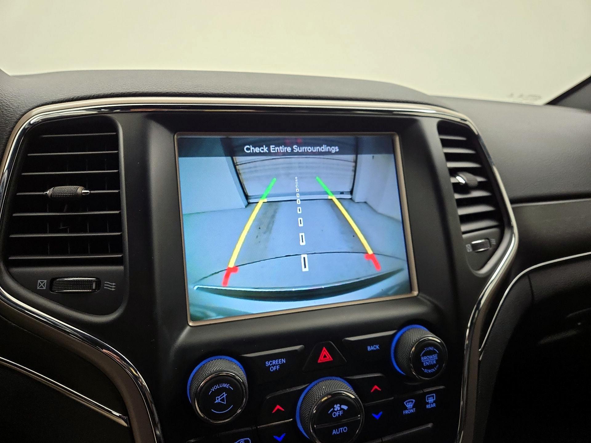 Thumbnail: 2015 Jeep Grand Cherokee - 15