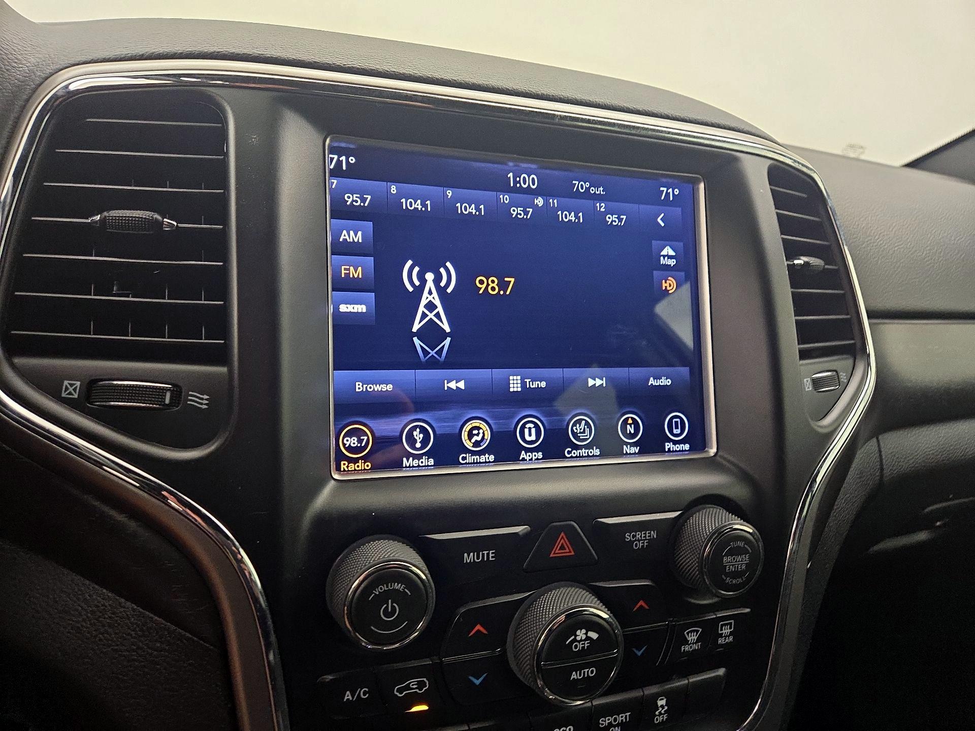Thumbnail: 2018 Jeep Grand Cherokee - 16