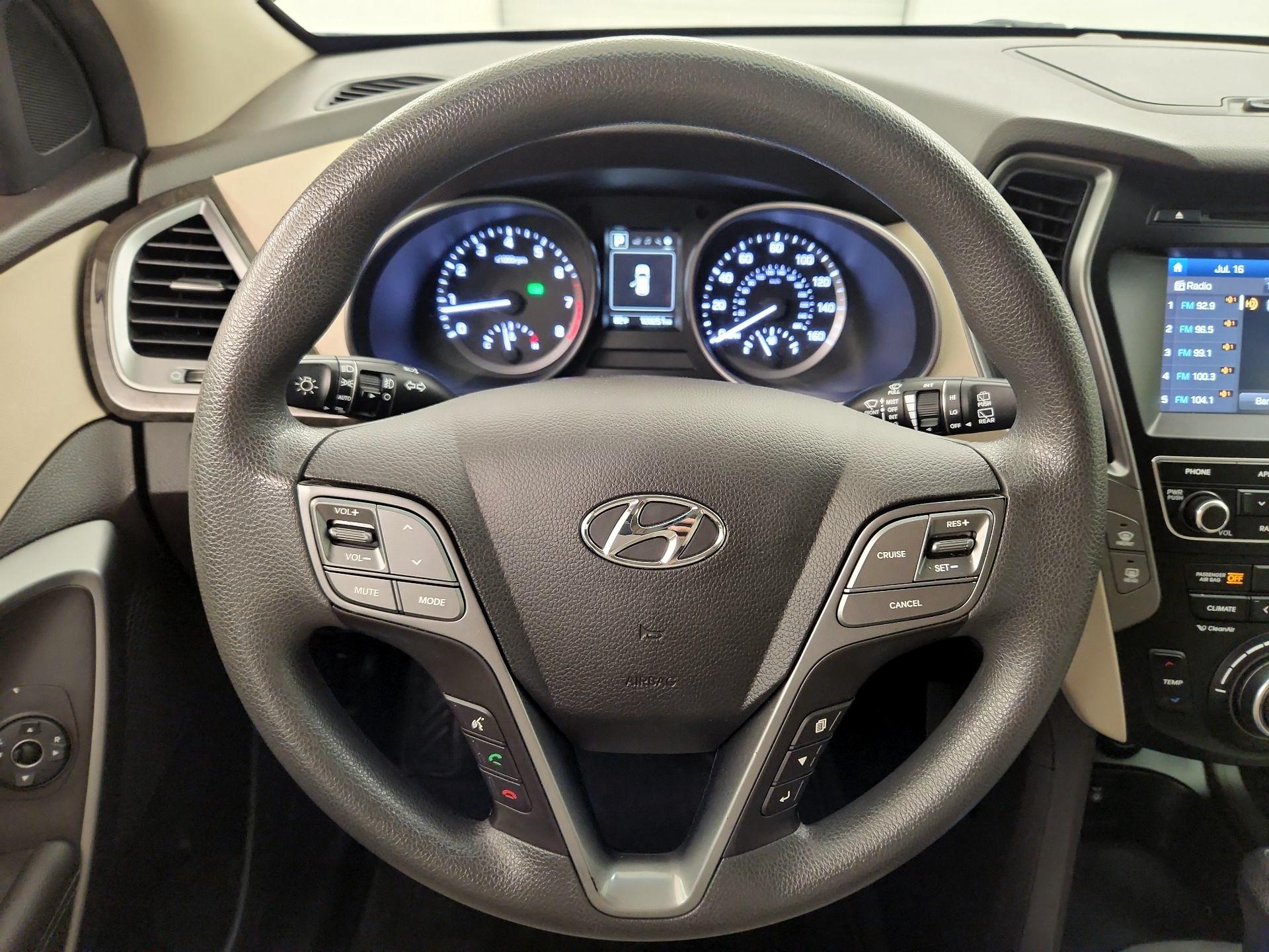 Thumbnail: 2018 Hyundai Santa Fe - 10