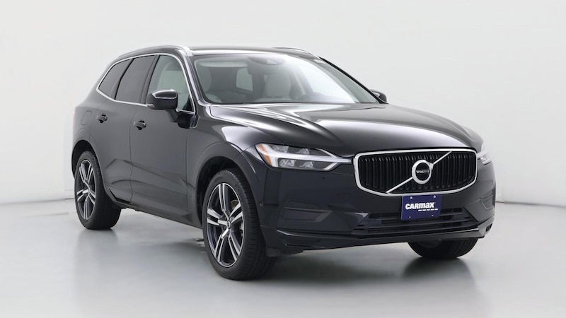 2019 Volvo XC60 T5 Momentum Hero Image