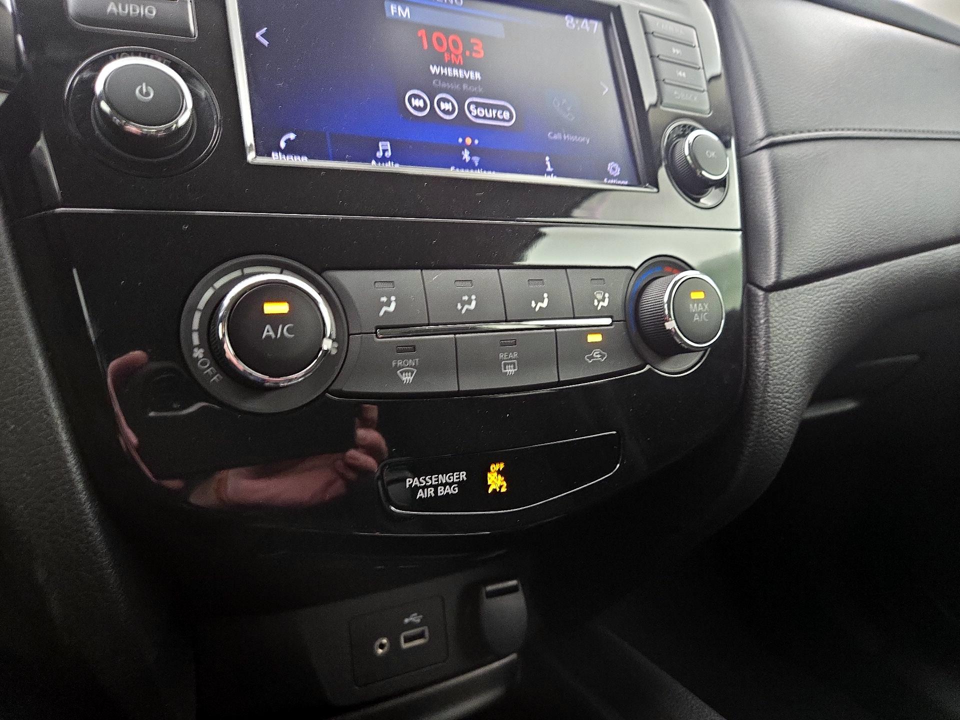 Thumbnail: 2019 Nissan Rogue - 16