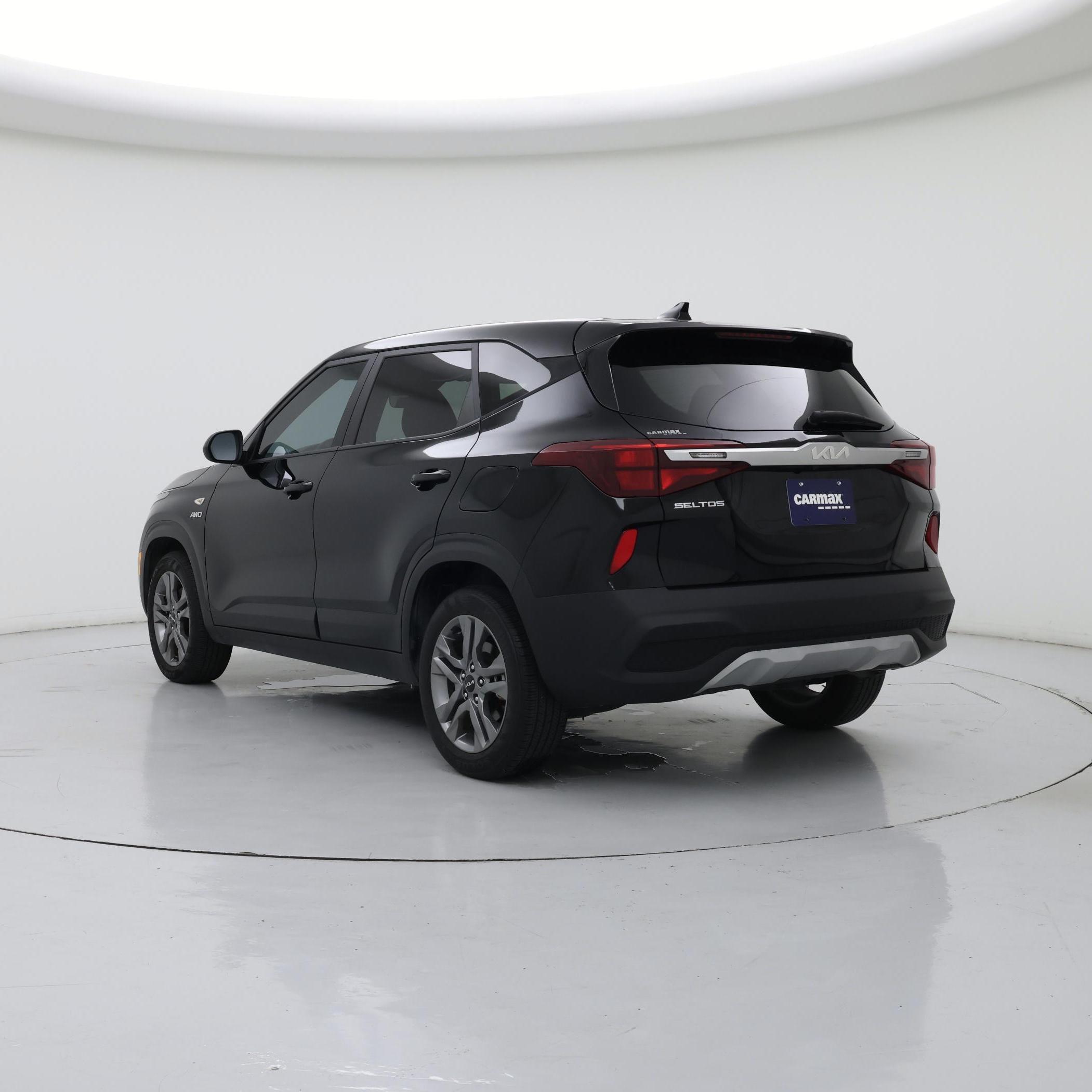 Thumbnail: 2022 Kia Seltos - 2