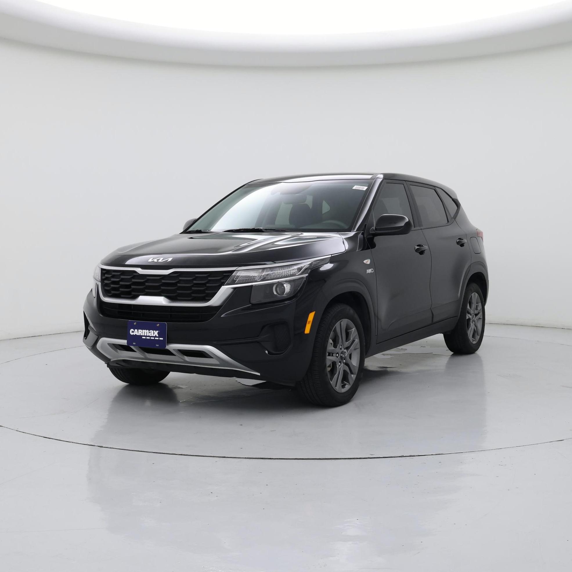 Thumbnail: 2022 Kia Seltos - 4