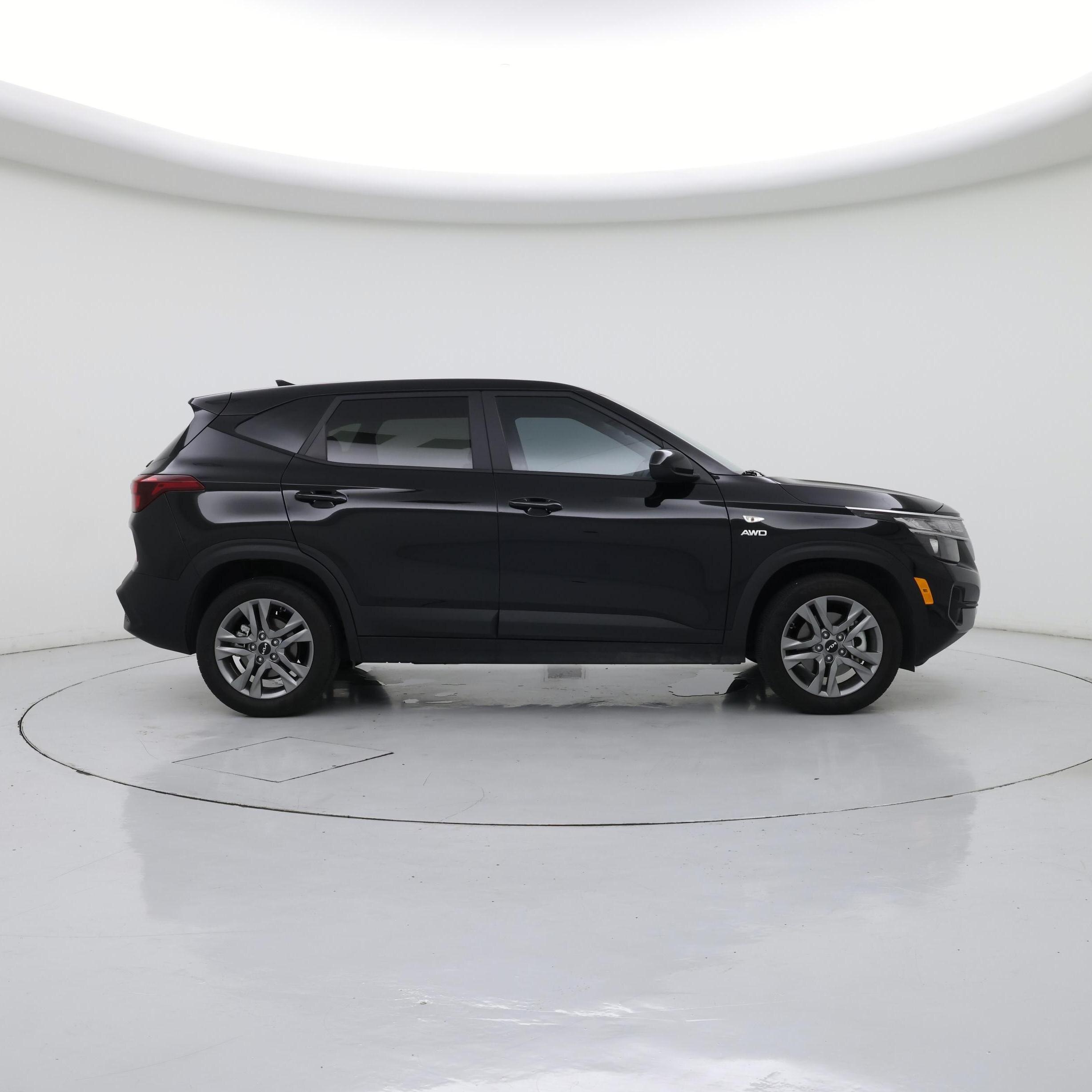 Thumbnail: 2022 Kia Seltos - 7