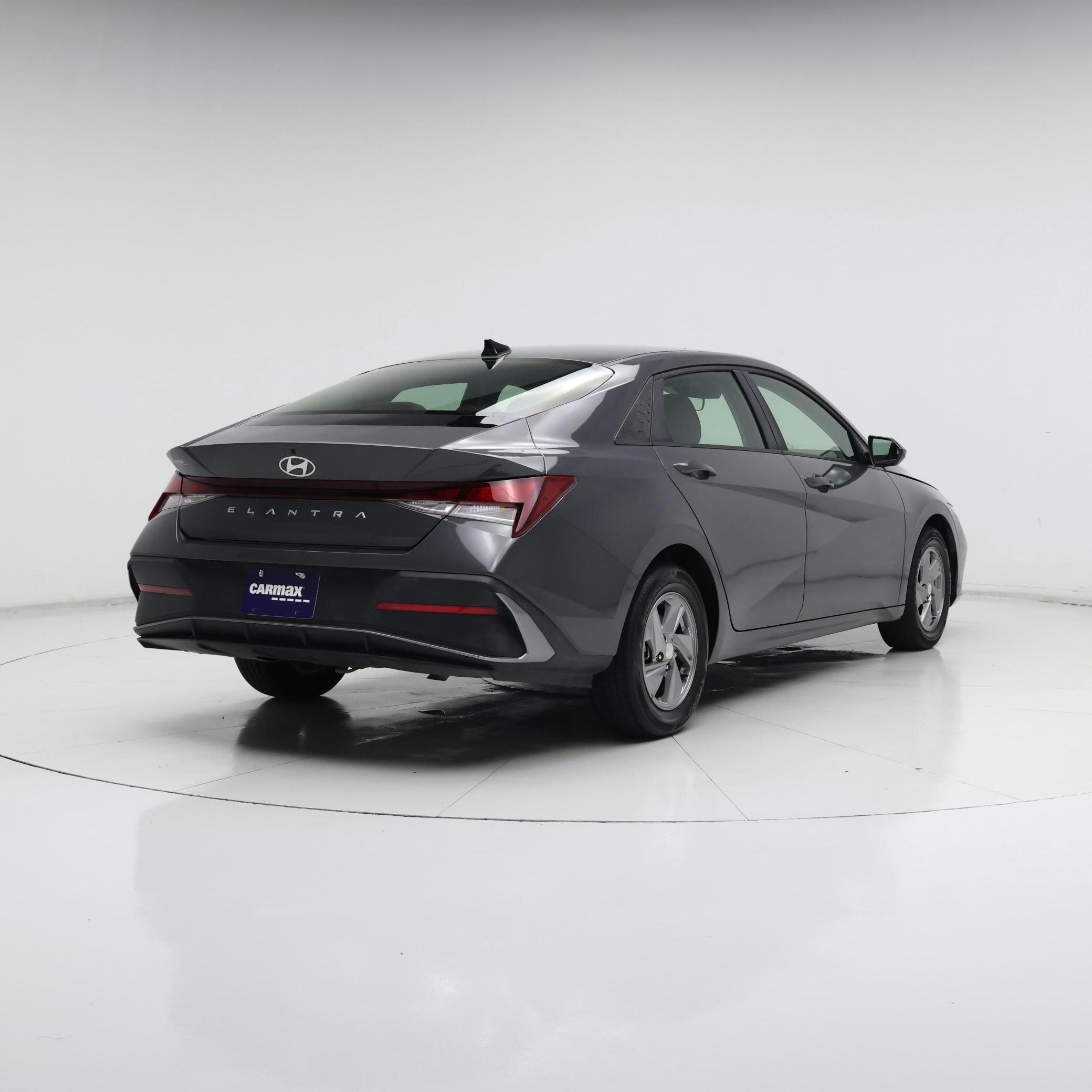Thumbnail: 2024 Hyundai Elantra - 8