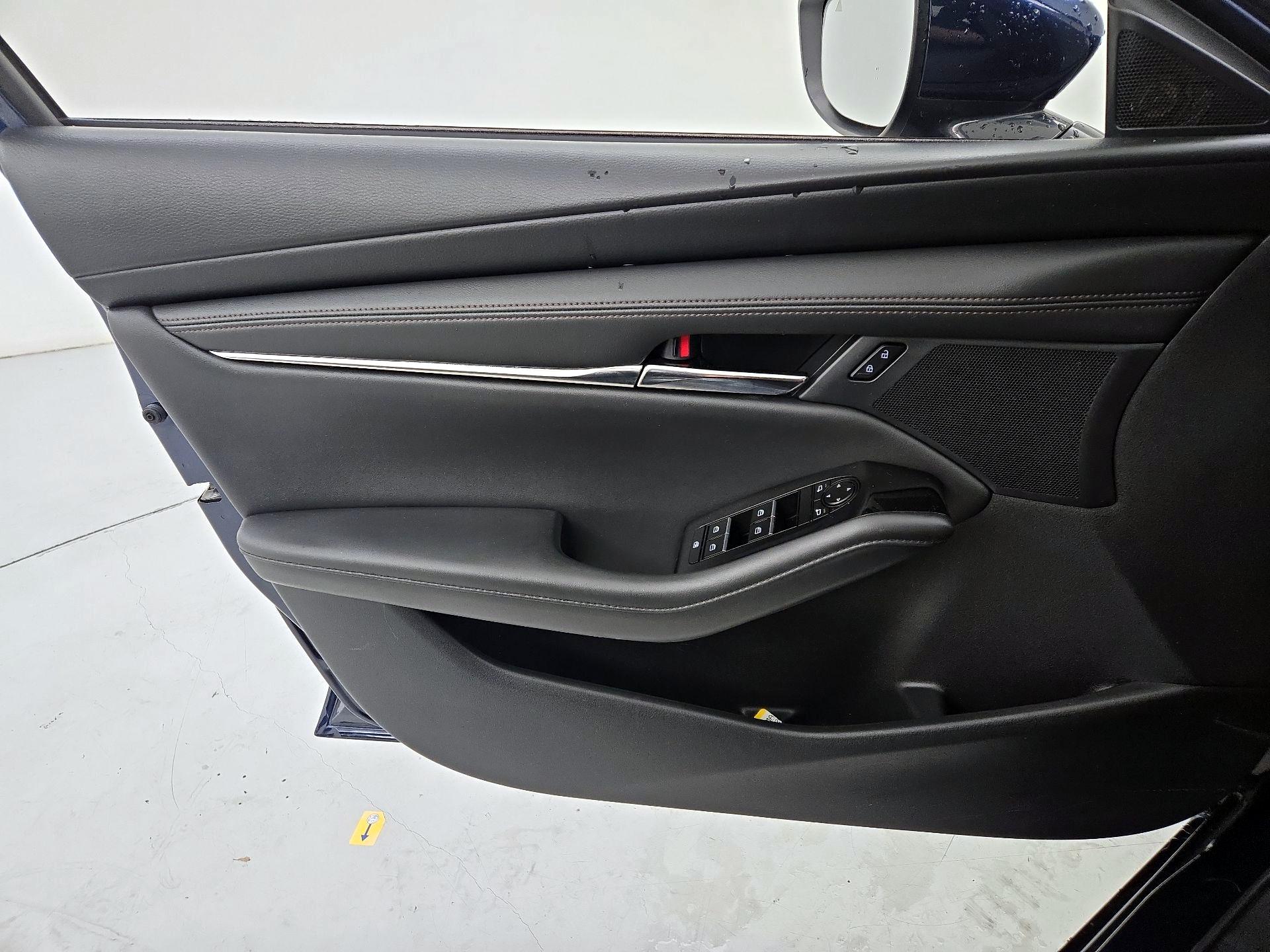 Thumbnail: 2021 Mazda Mazda3 - 12