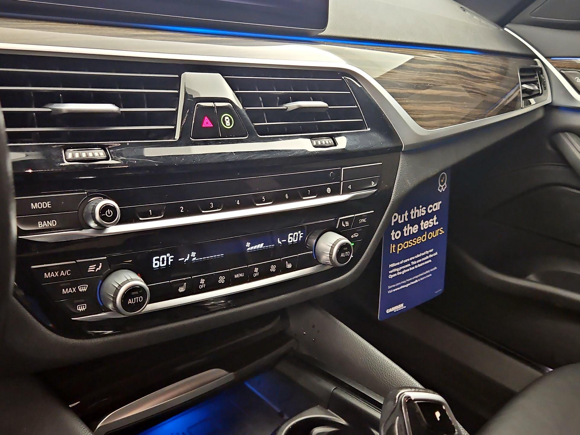 Thumbnail: 2021 BMW 5 Series - 17