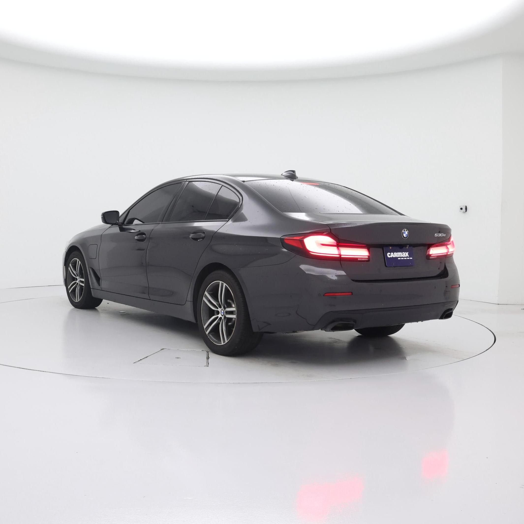 Thumbnail: 2021 BMW 5 Series - 2