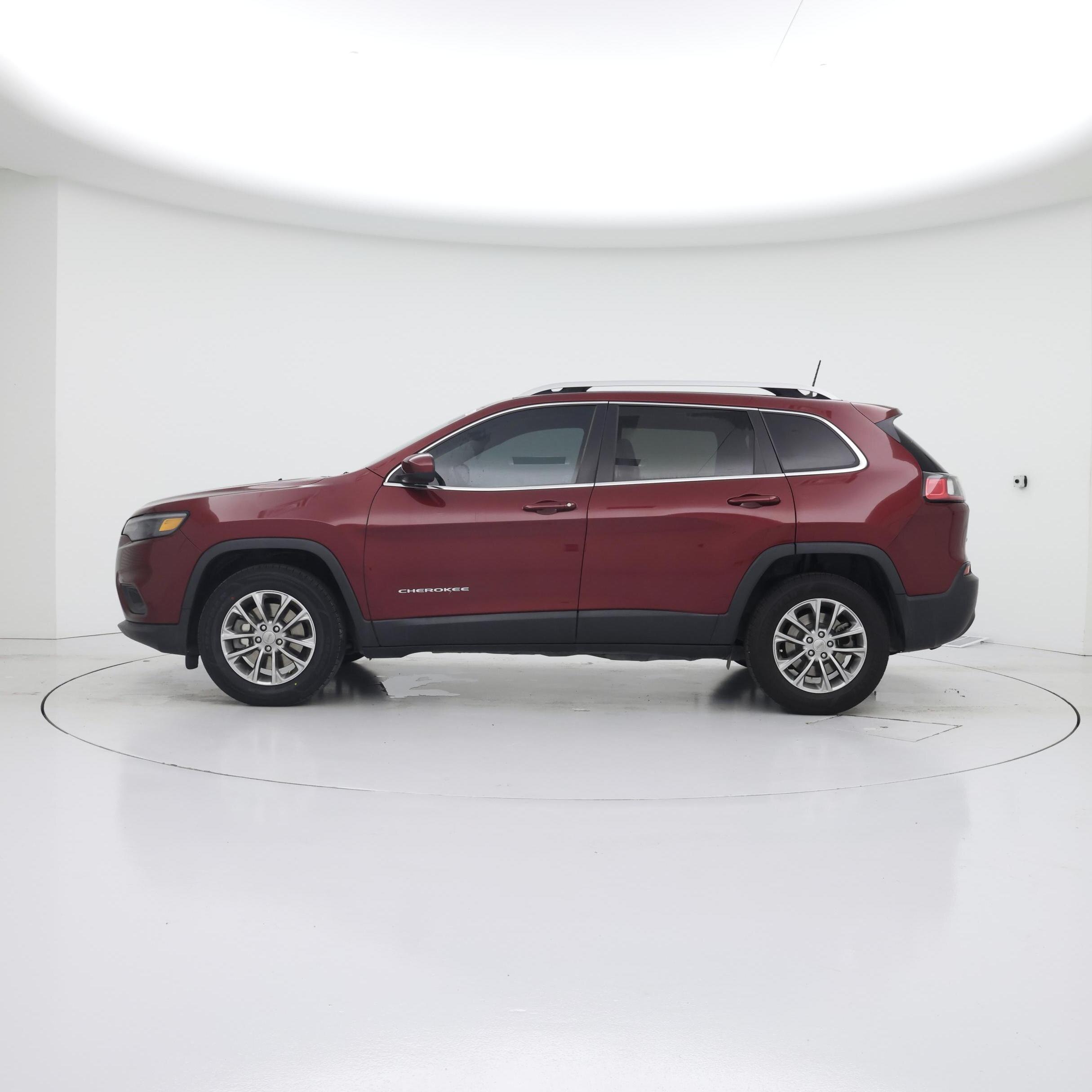 Thumbnail: 2019 Jeep Cherokee - 3