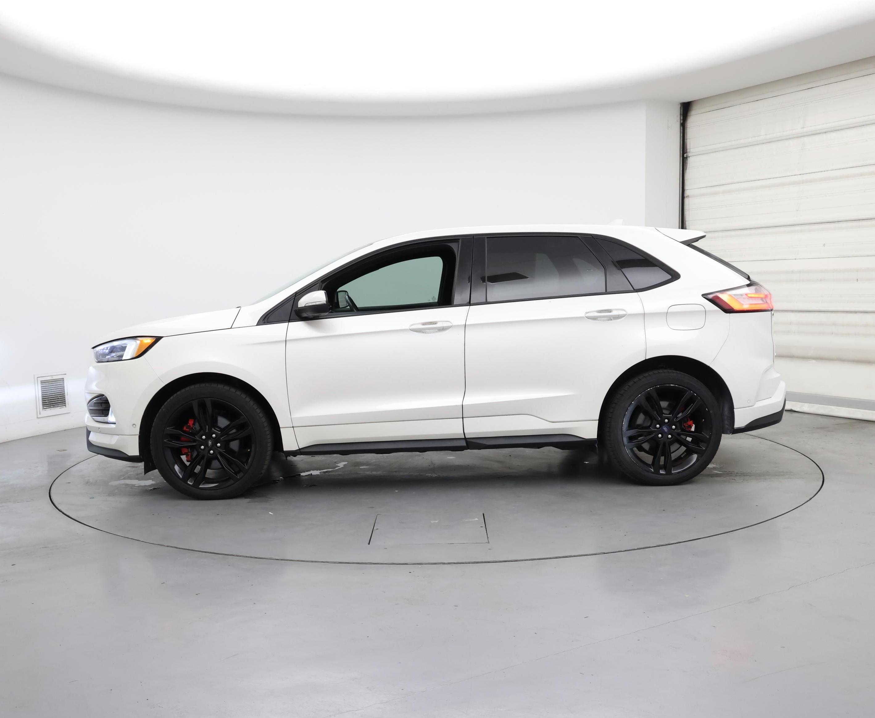 Thumbnail: 2019 Ford Edge - 3