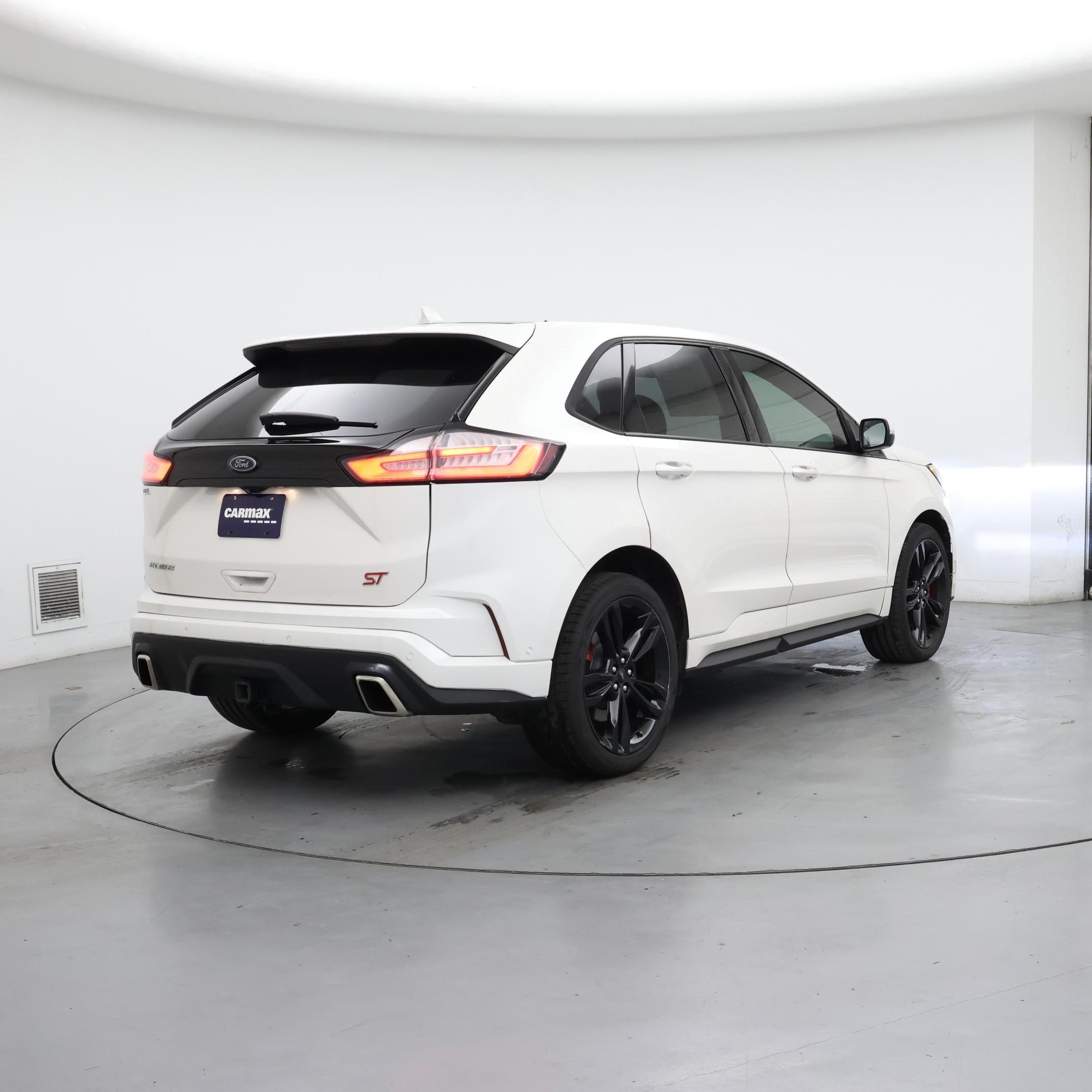 Thumbnail: 2019 Ford Edge - 8