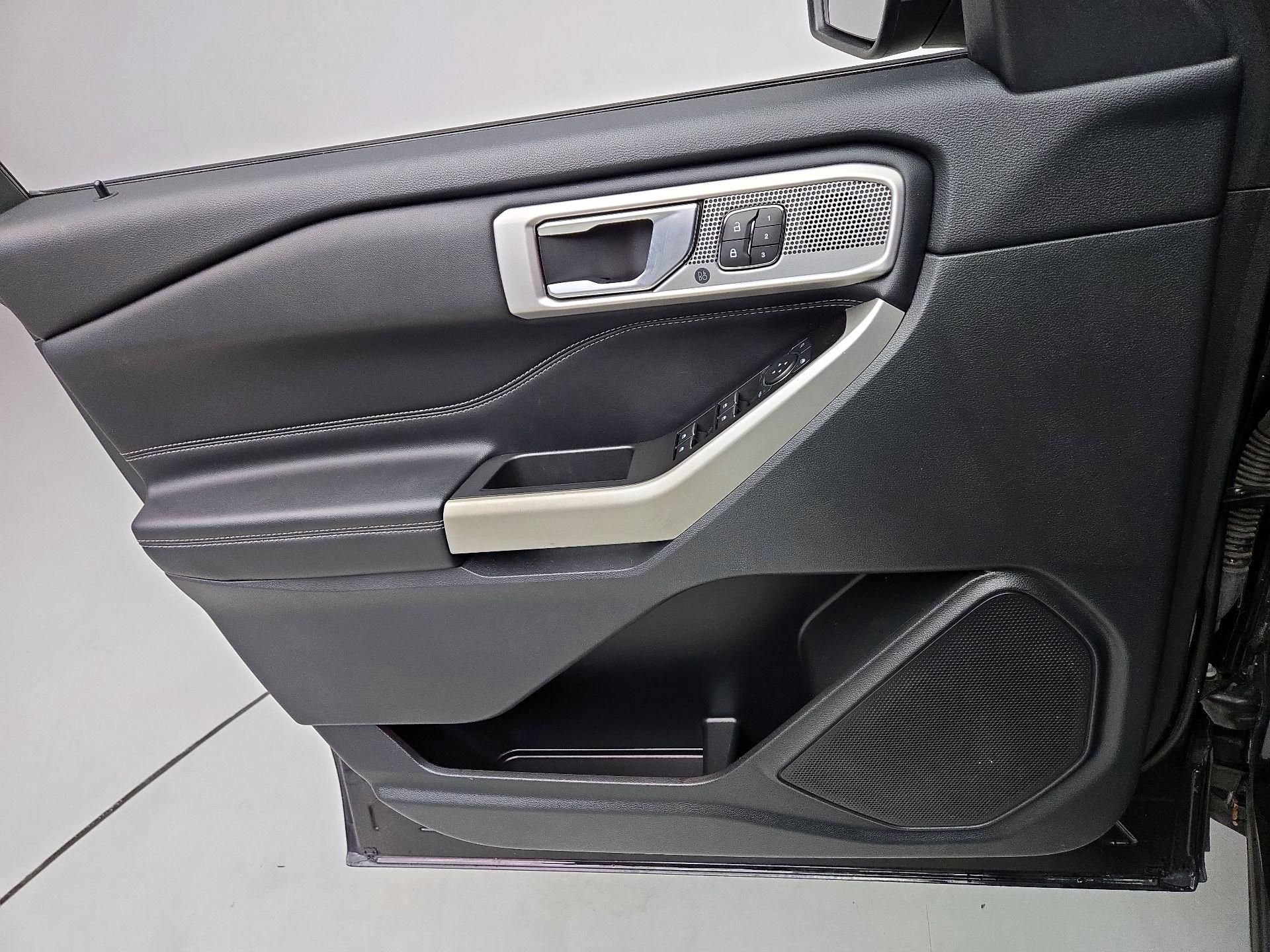 Thumbnail: 2021 Ford Explorer - 12