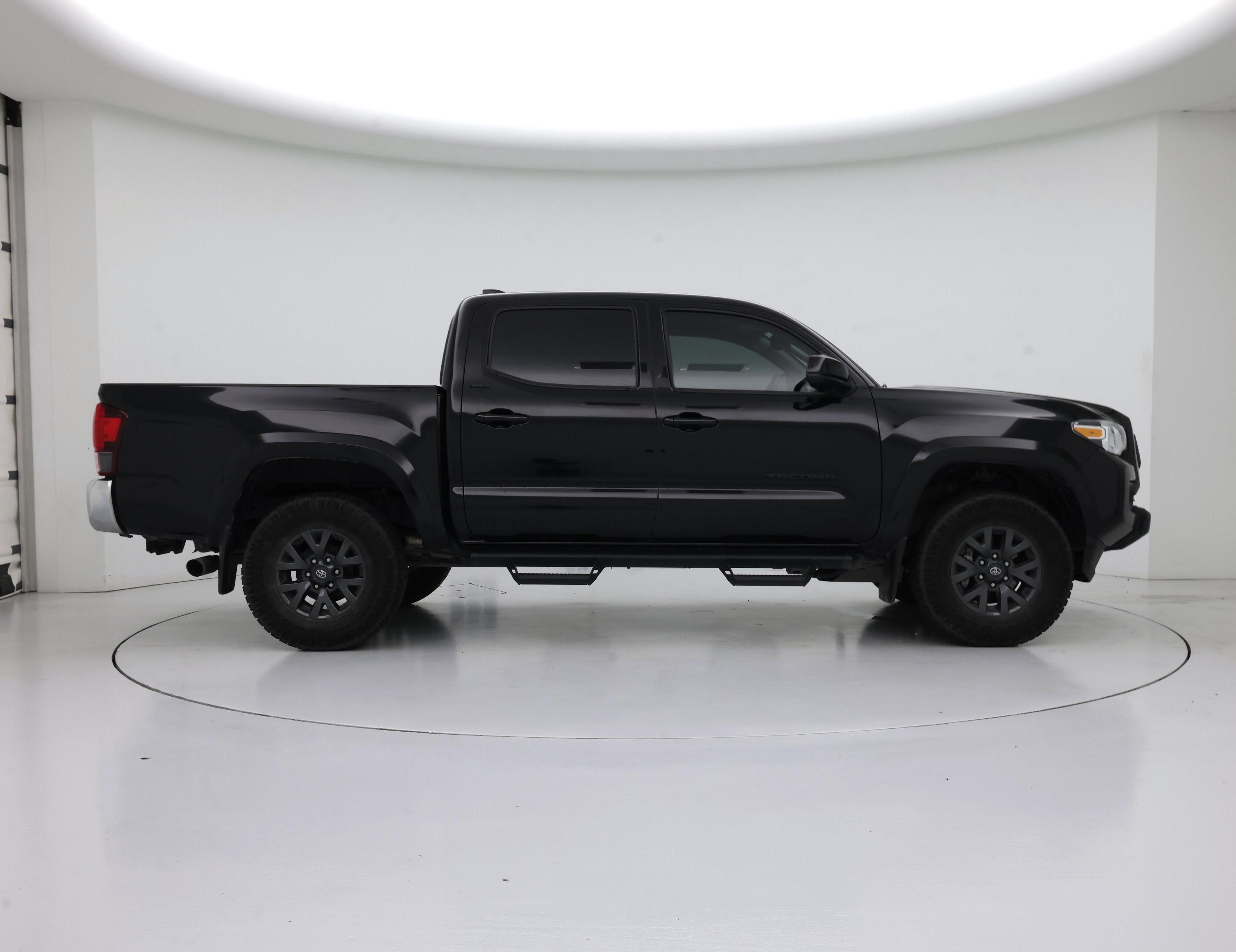 Thumbnail: 2023 Toyota Tacoma - 7