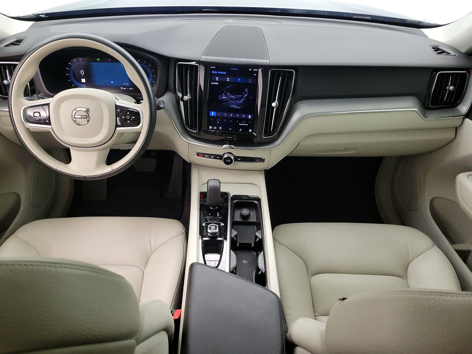 Thumbnail: 2023 Volvo XC60 - 9
