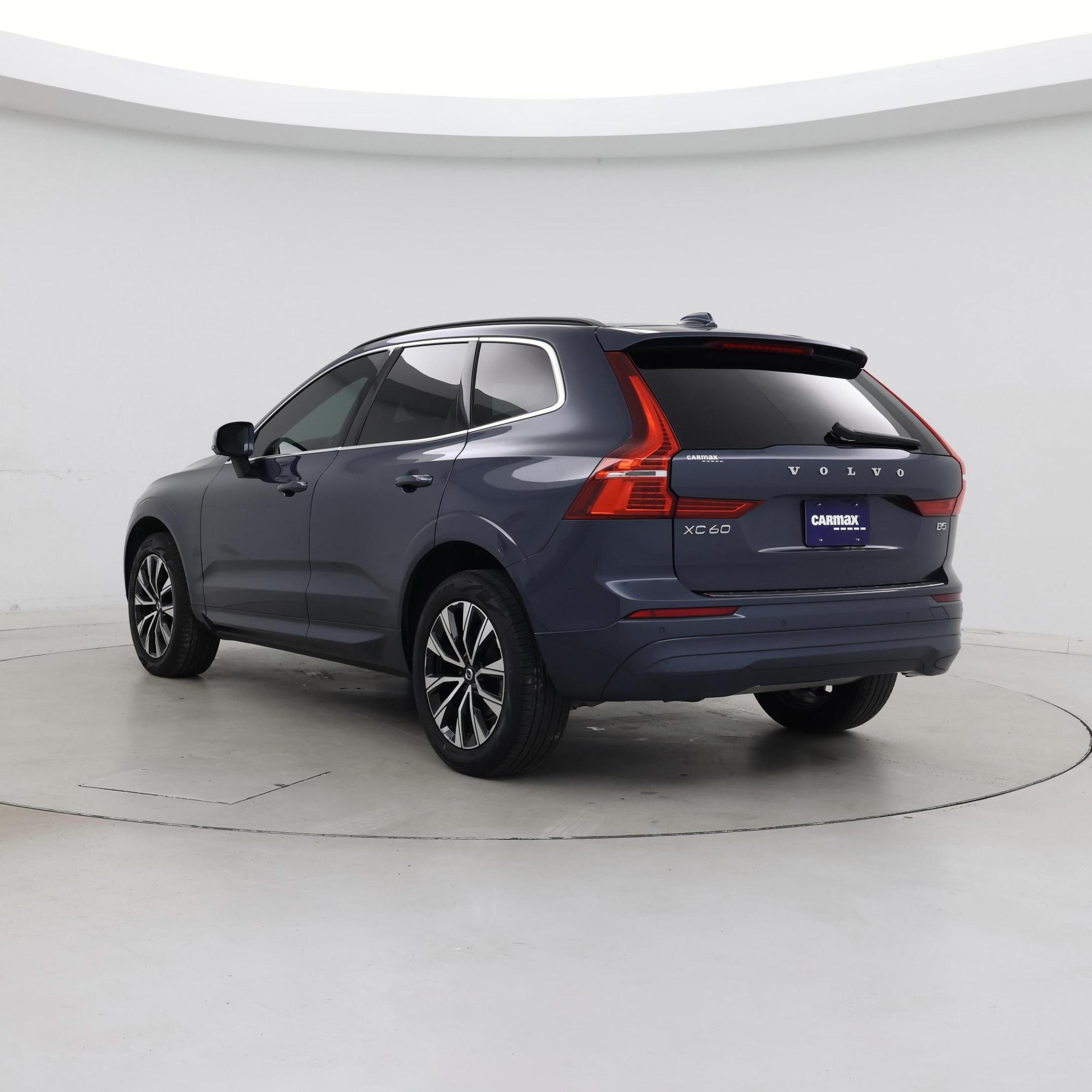 Thumbnail: 2023 Volvo XC60 - 2