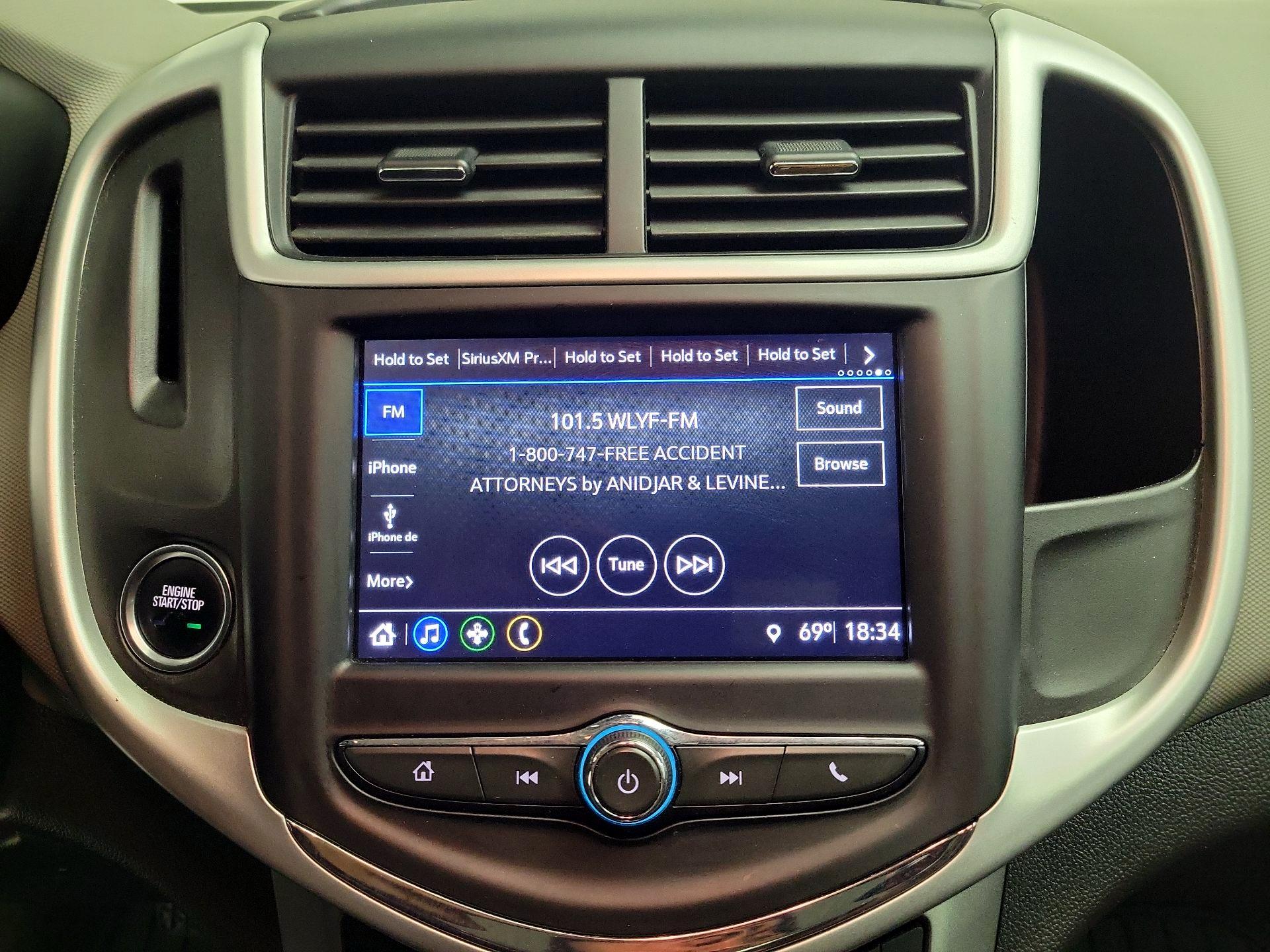 Thumbnail: 2018 Chevrolet Sonic - 15