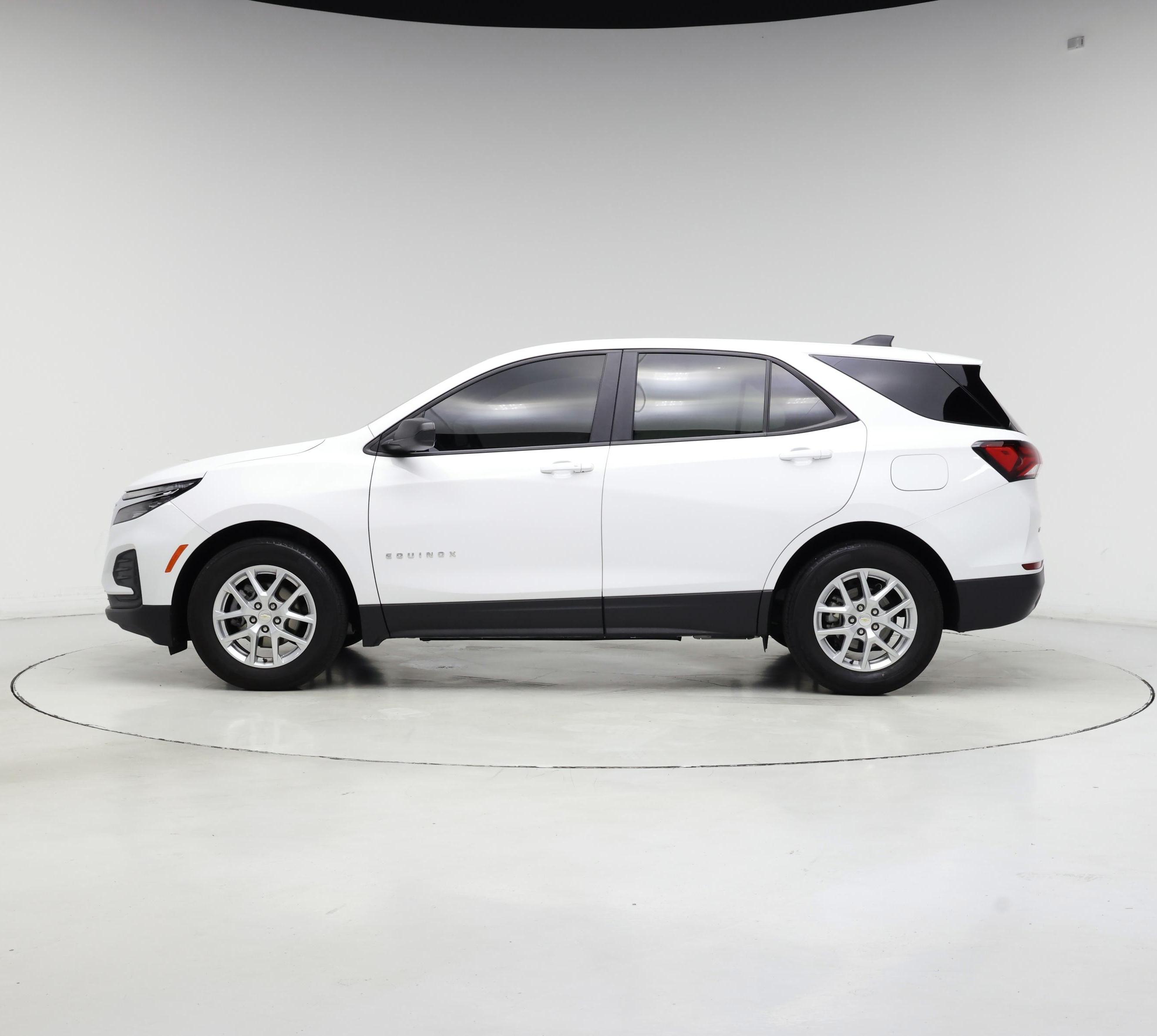 Thumbnail: 2024 Chevrolet Equinox - 3