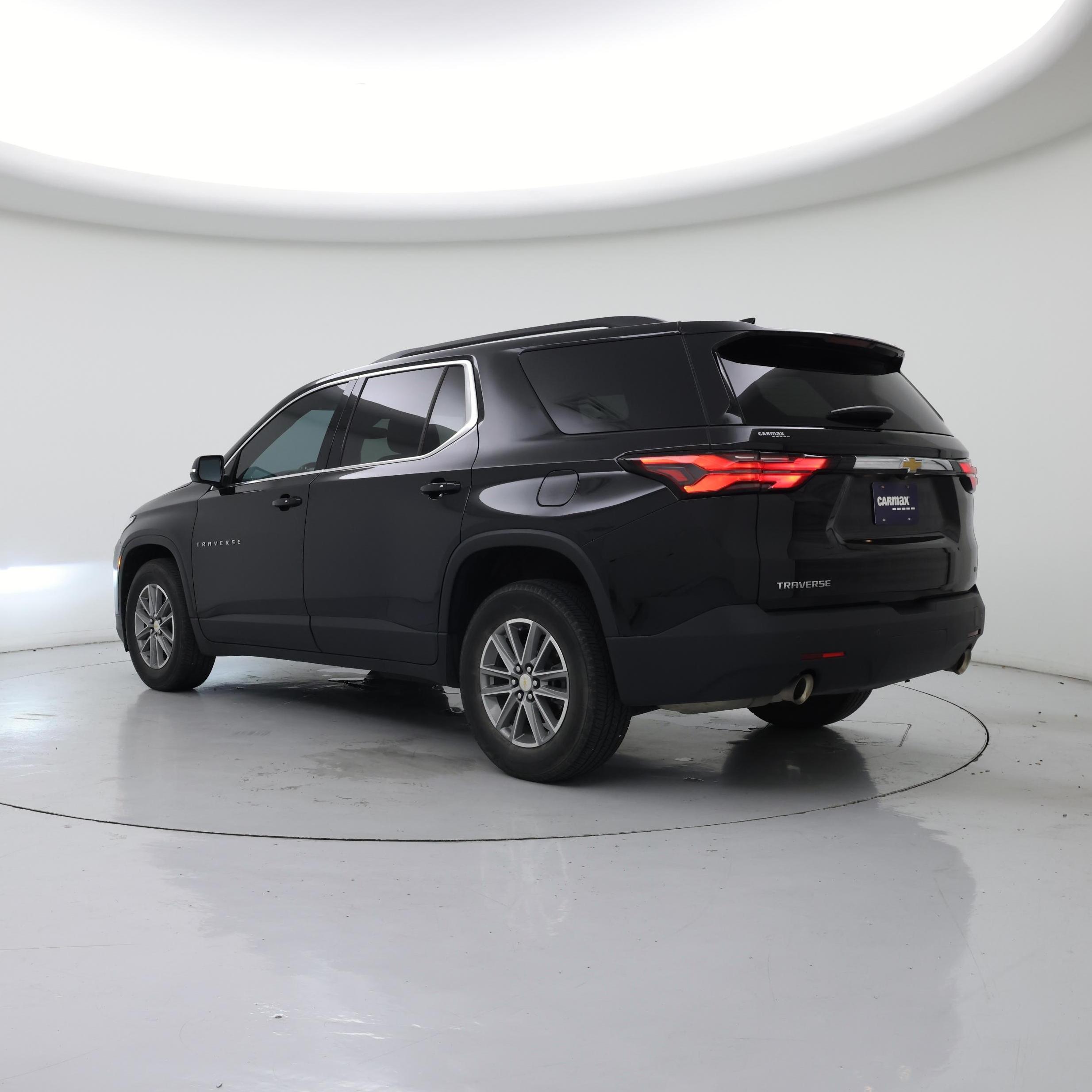 Thumbnail: 2023 Chevrolet Traverse - 2