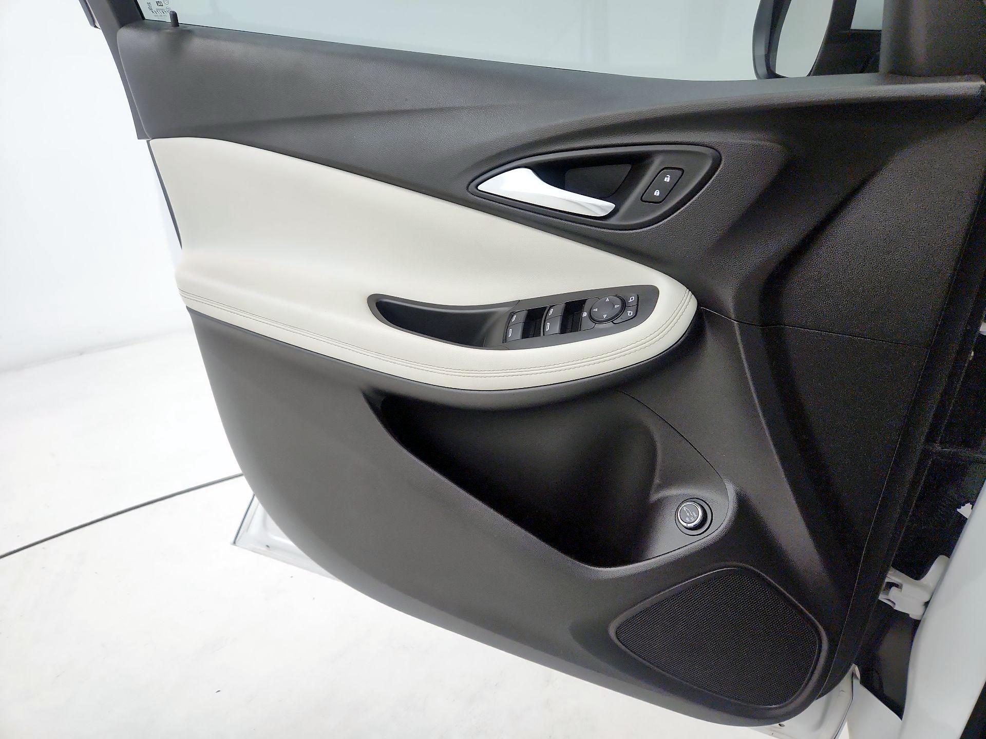 Thumbnail: 2021 Buick Encore GX - 12