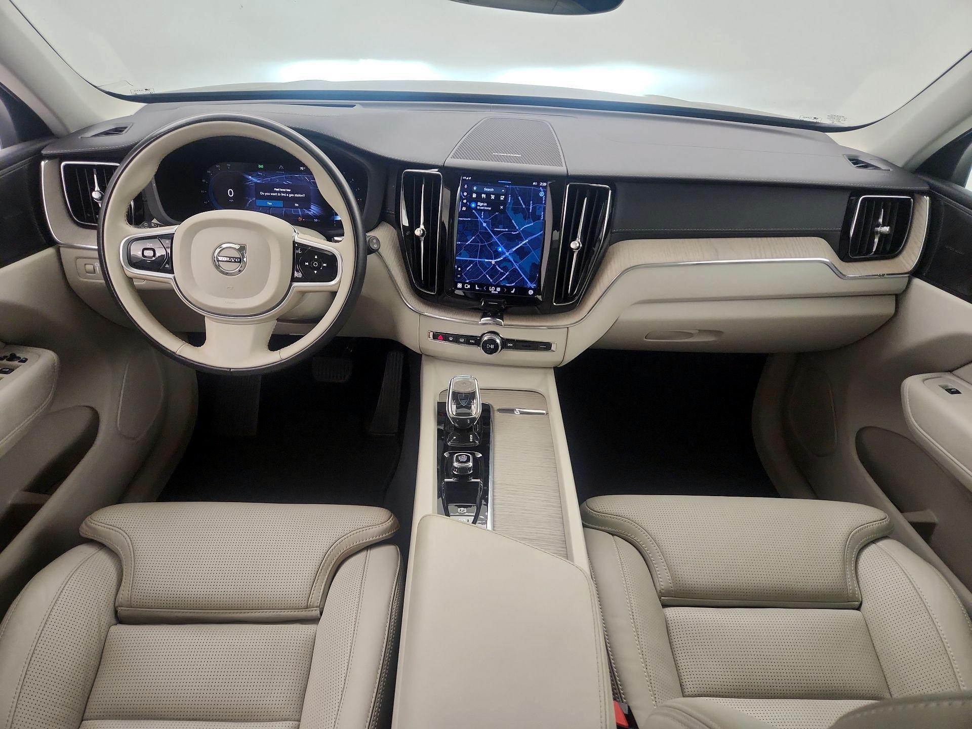 Thumbnail: 2022 Volvo XC60 - 9