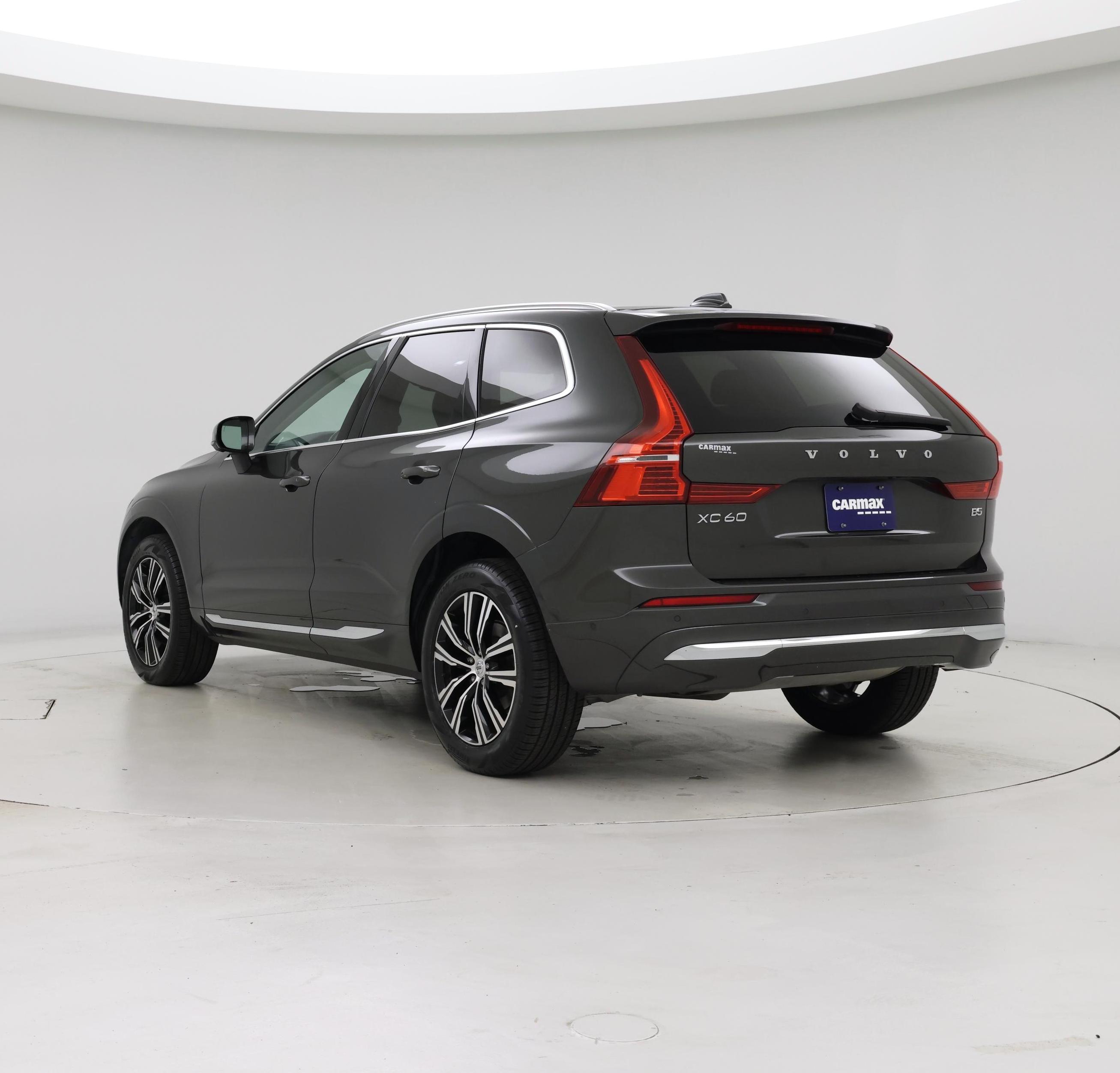 Thumbnail: 2022 Volvo XC60 - 2