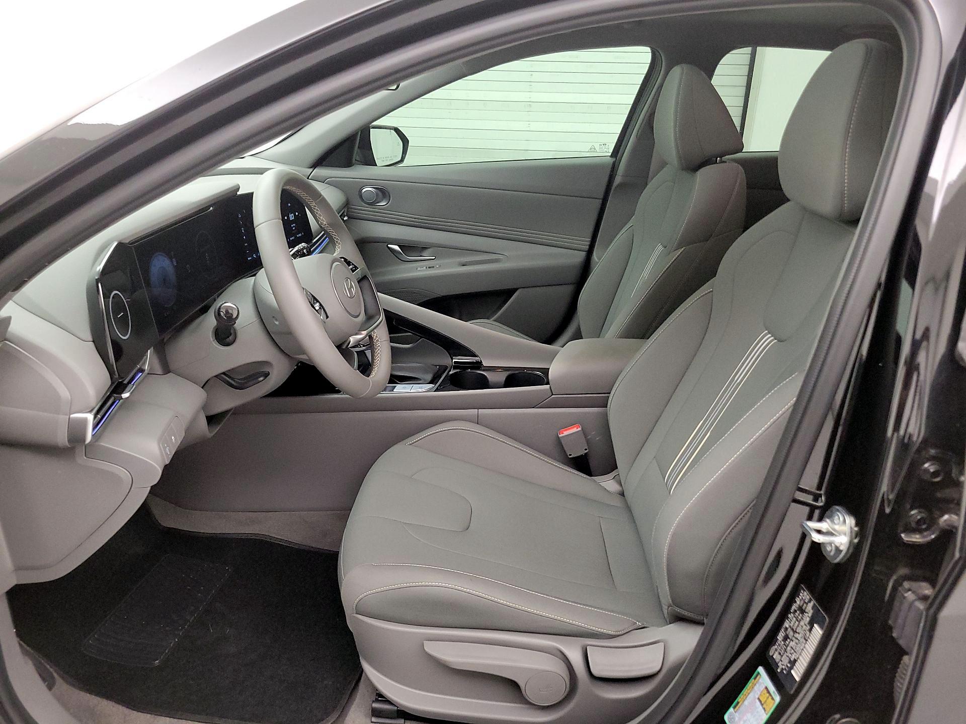 Thumbnail: 2024 Hyundai Elantra - 11