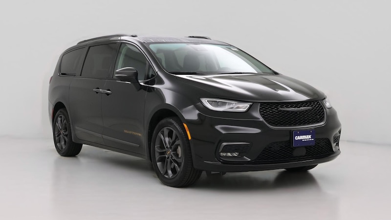 2023 Chrysler Pacifica Touring L Hero Image