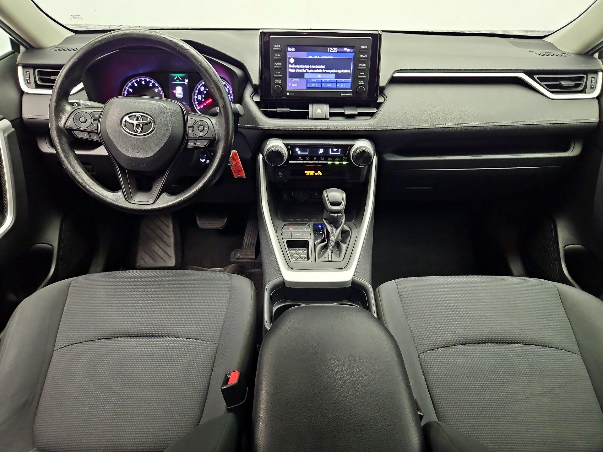 Thumbnail: 2021 Toyota RAV4 - 9