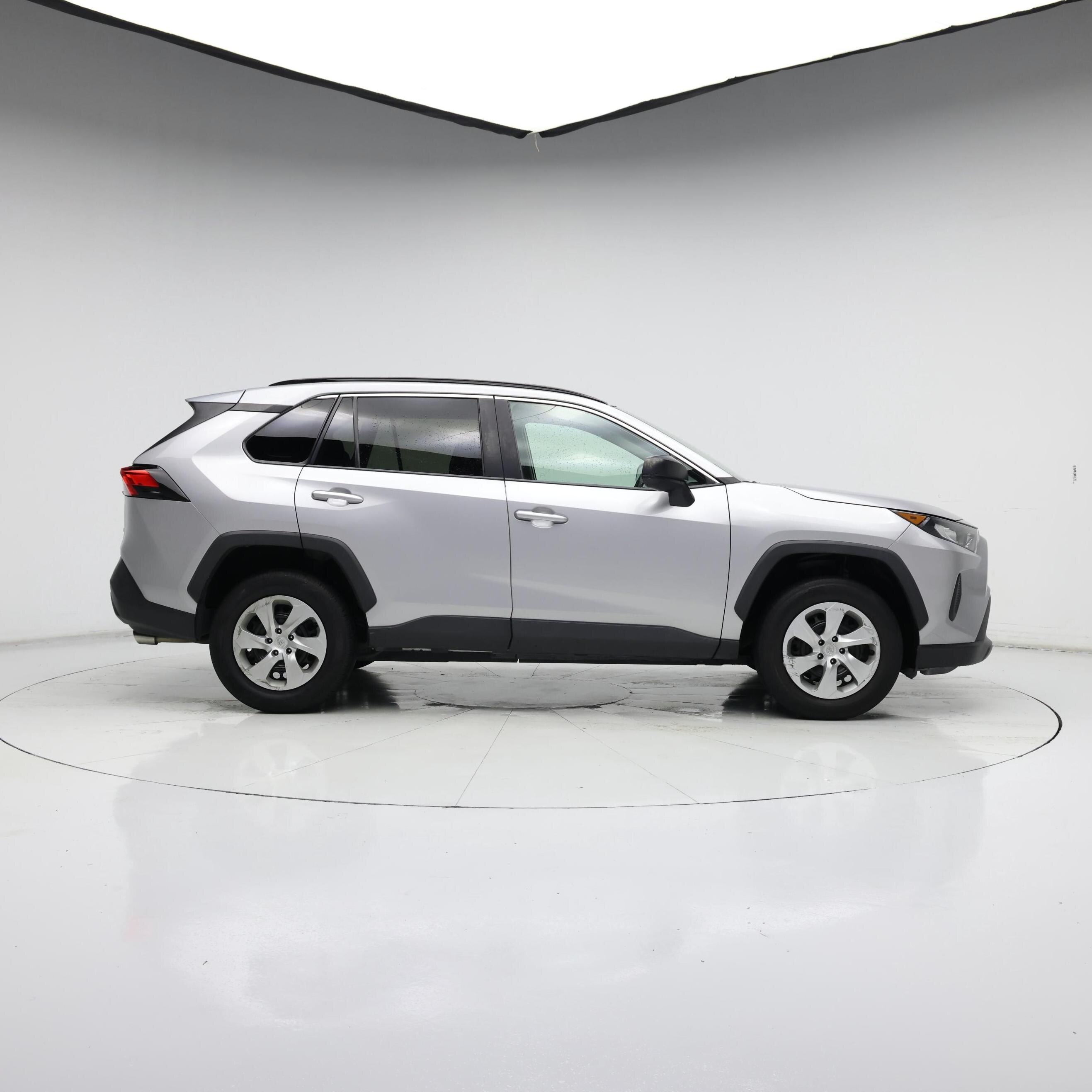 Thumbnail: 2021 Toyota RAV4 - 7