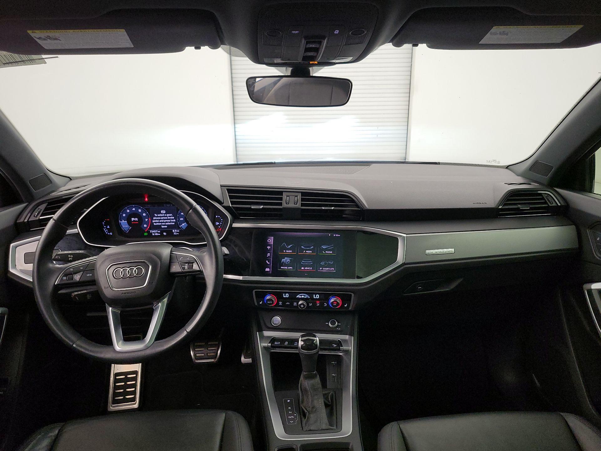 Thumbnail: 2020 Audi Q3 - 9