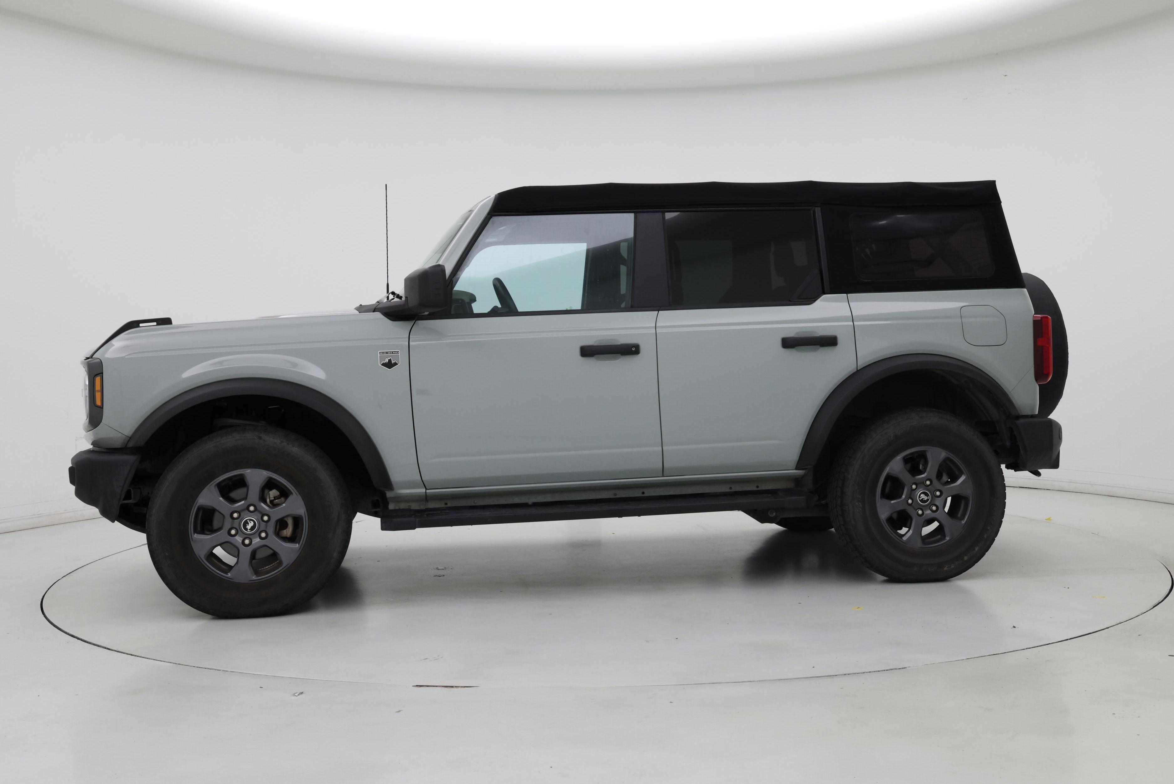 Thumbnail: 2022 Ford Bronco - 3