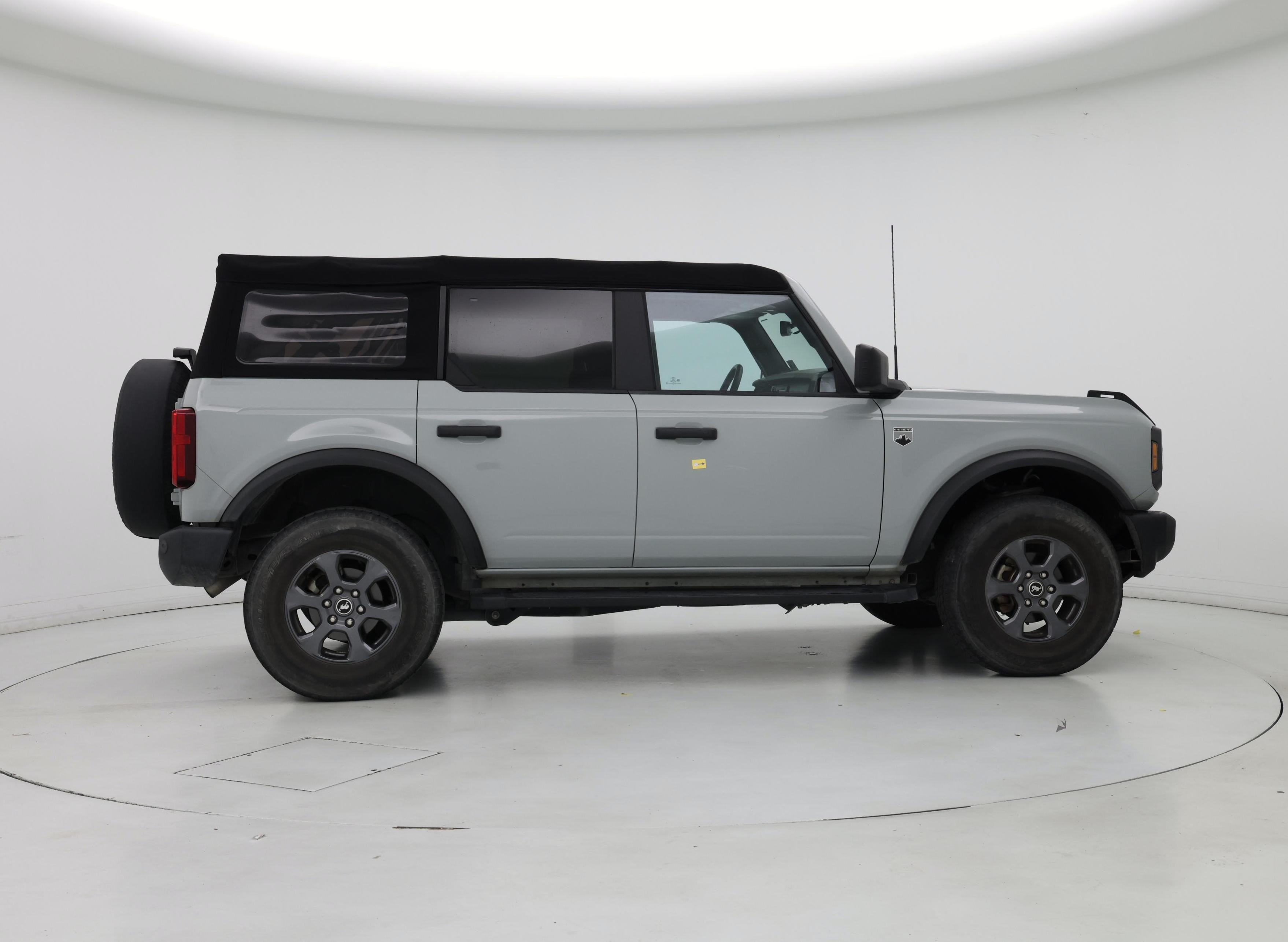 Thumbnail: 2022 Ford Bronco - 7
