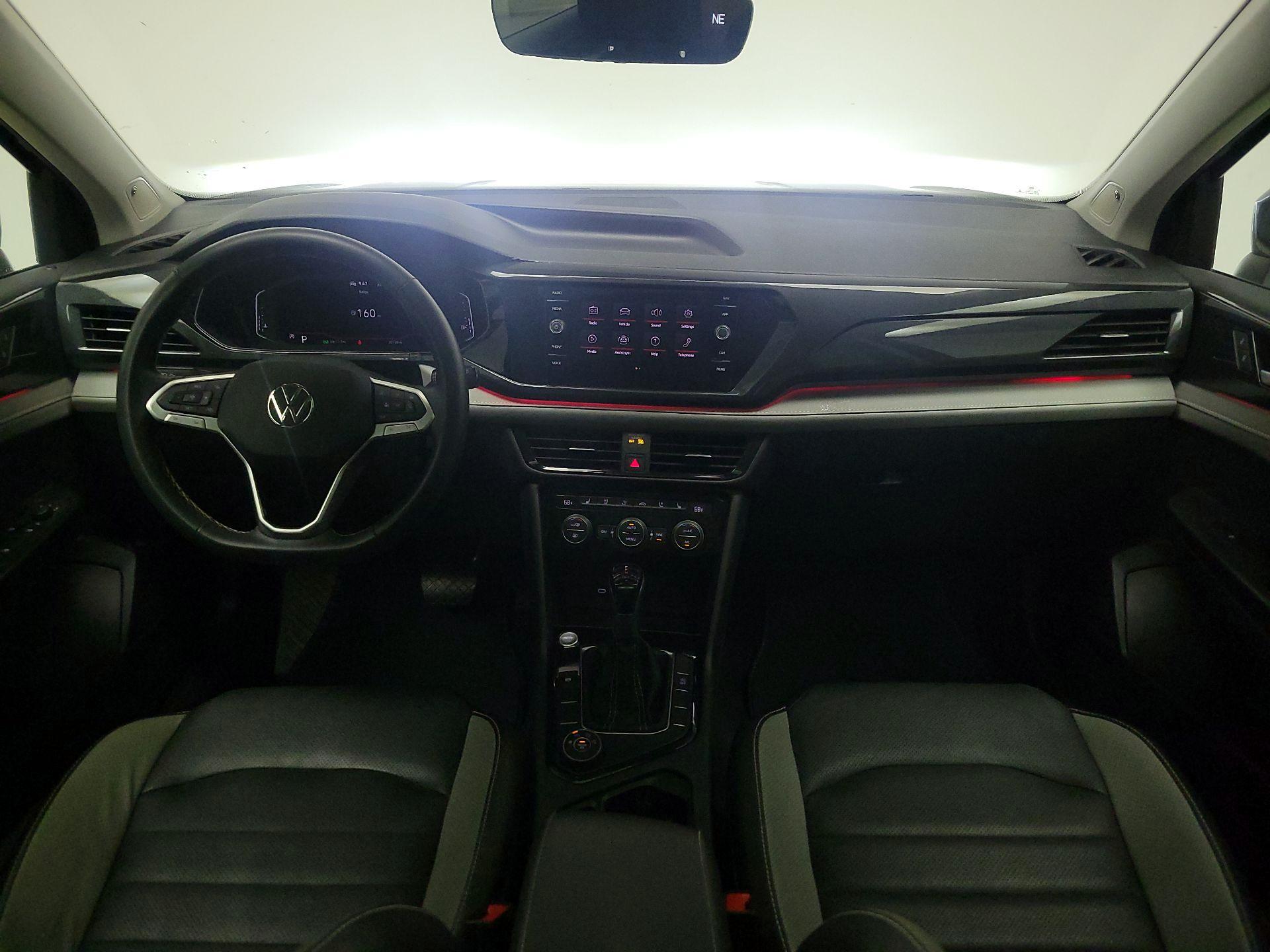 Thumbnail: 2022 Volkswagen Taos - 9