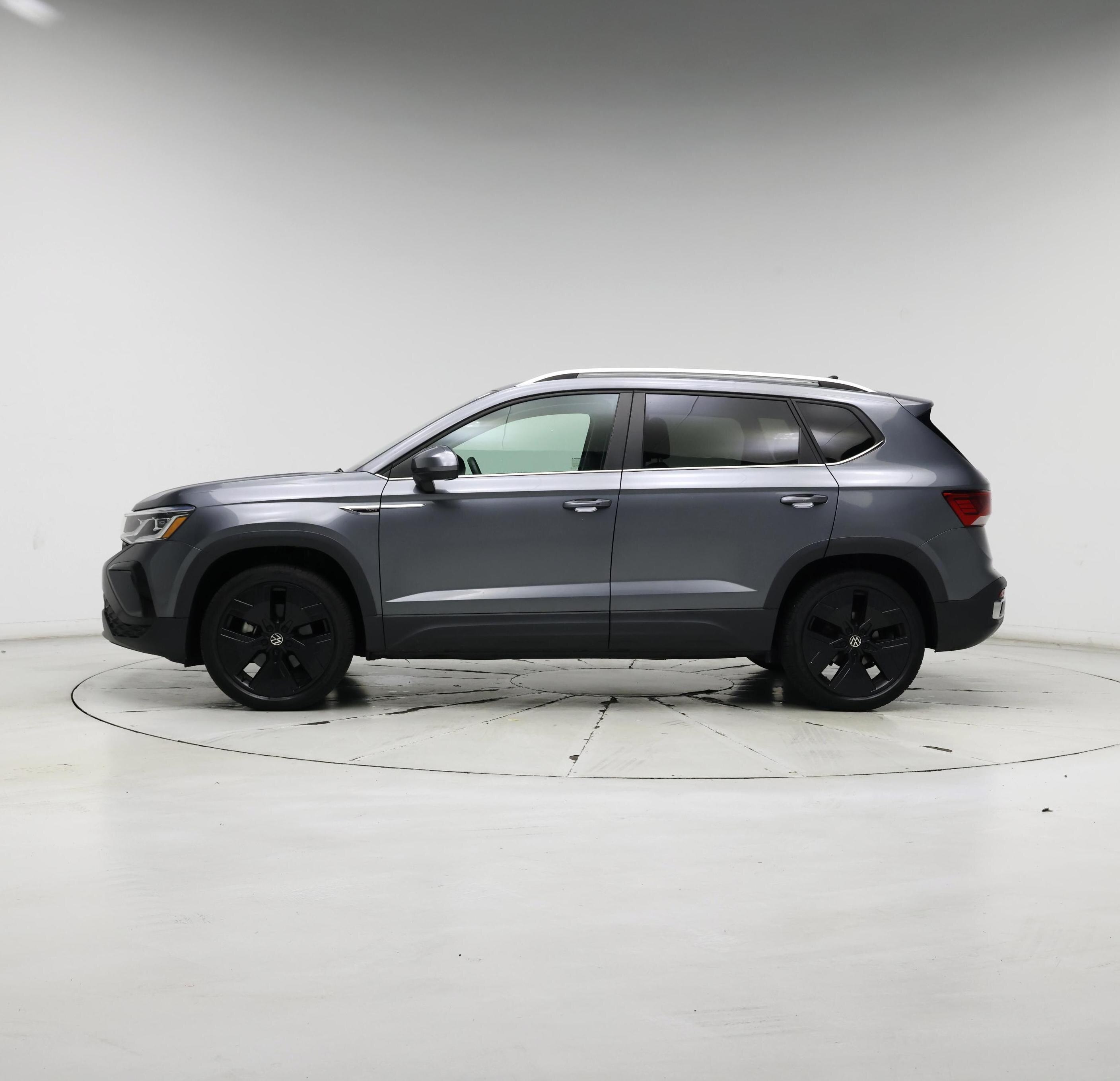 Thumbnail: 2022 Volkswagen Taos - 3