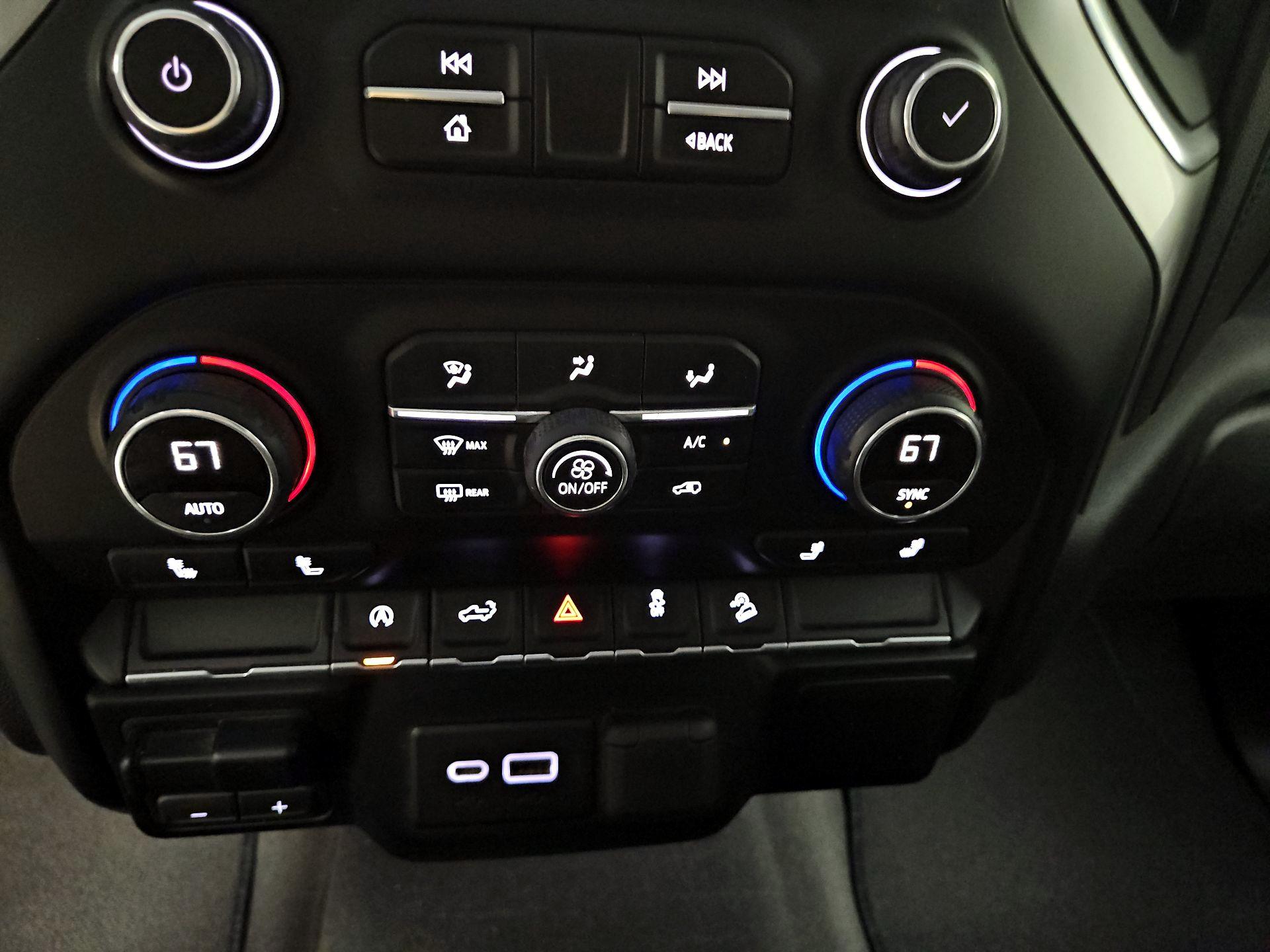Thumbnail: 2019 Chevrolet Silverado 1500 - 16