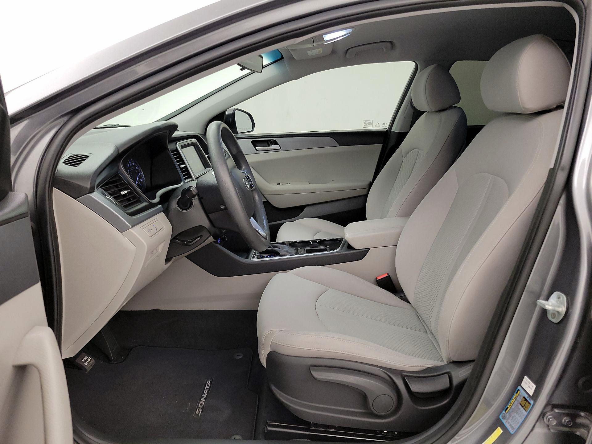 Thumbnail: 2019 Hyundai Sonata - 11