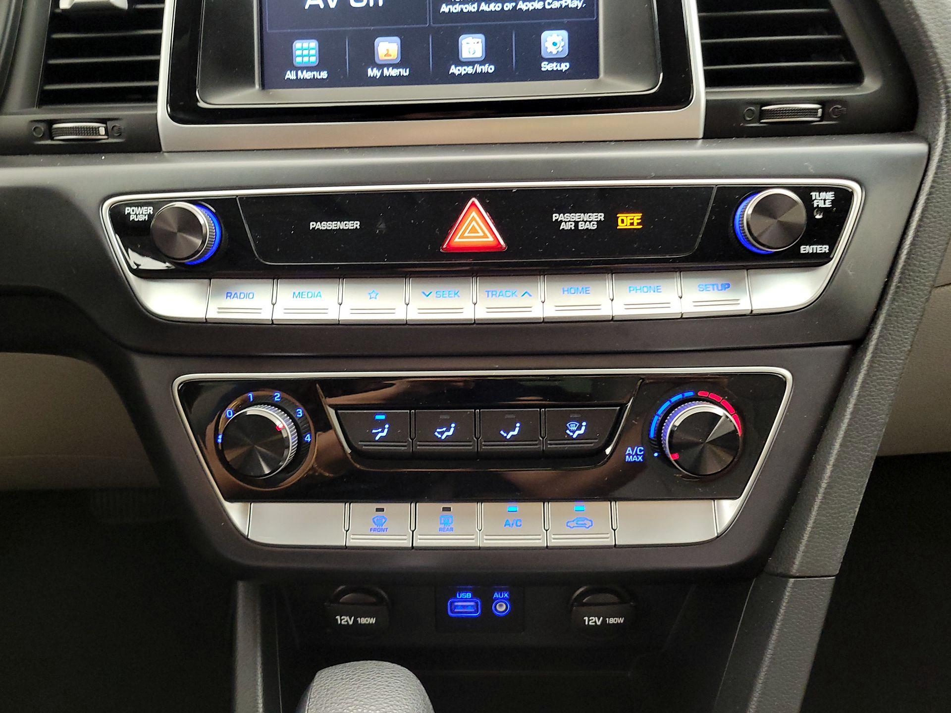 Thumbnail: 2019 Hyundai Sonata - 16