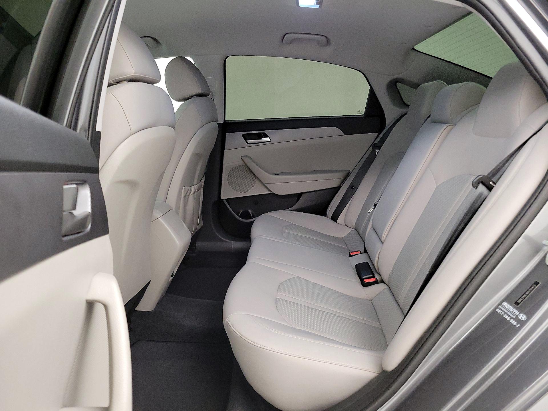 Thumbnail: 2019 Hyundai Sonata - 19