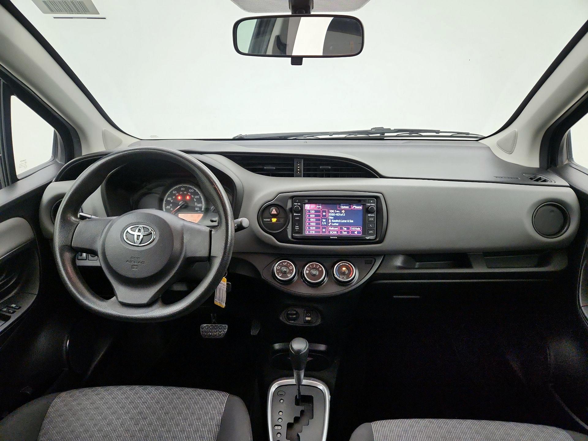 Thumbnail: 2015 Toyota Yaris - 9