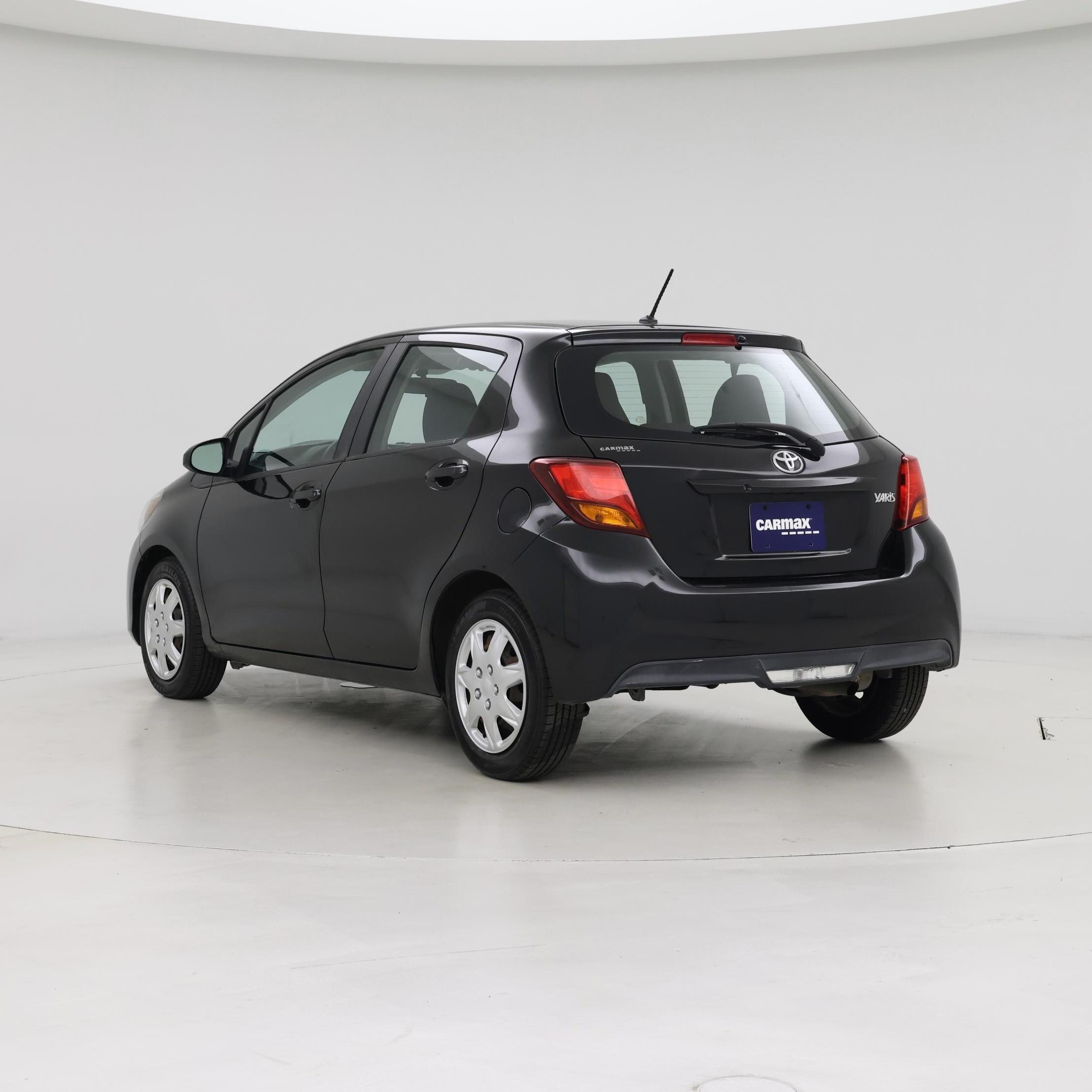 Thumbnail: 2015 Toyota Yaris - 2