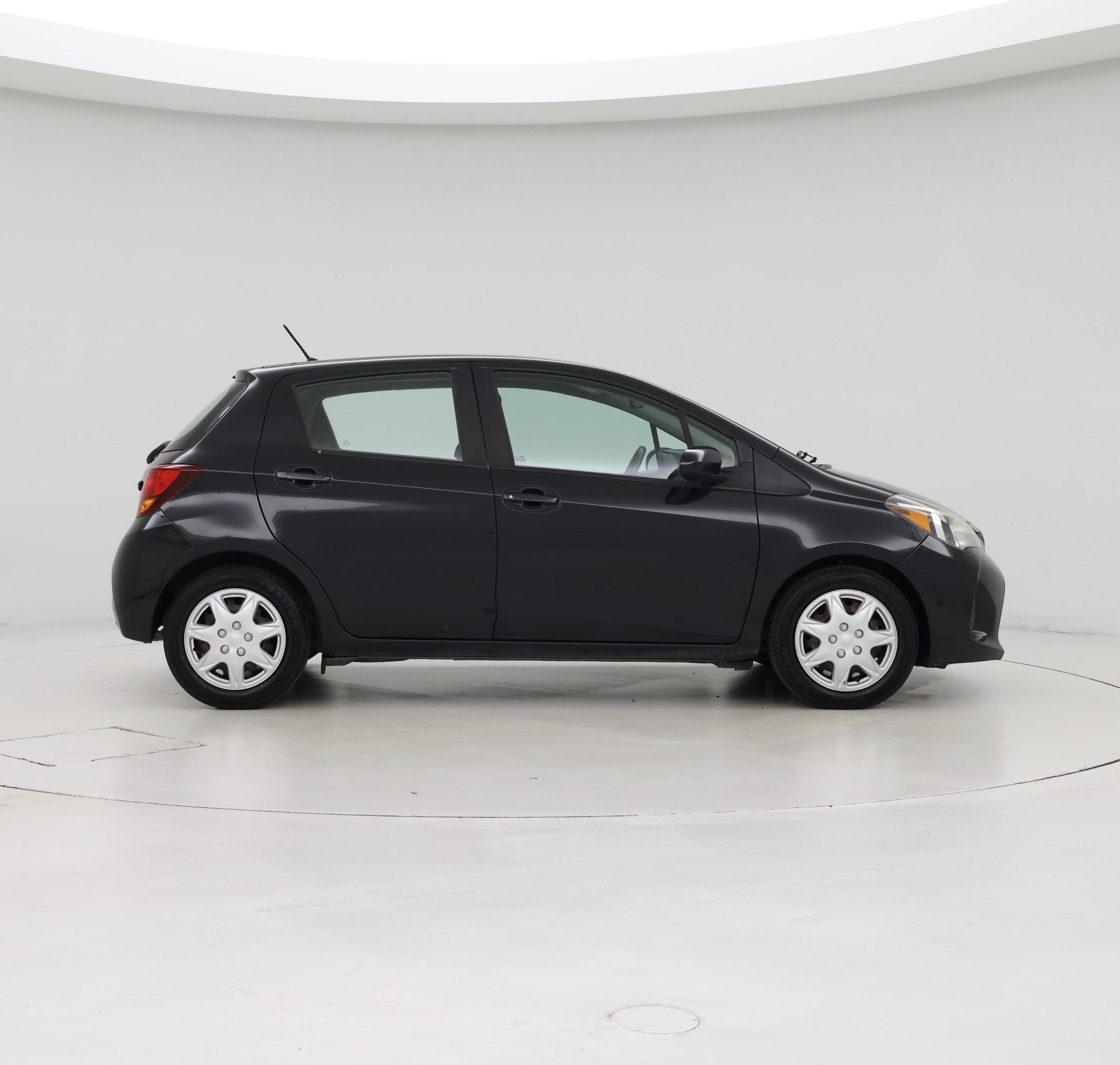 Thumbnail: 2015 Toyota Yaris - 7