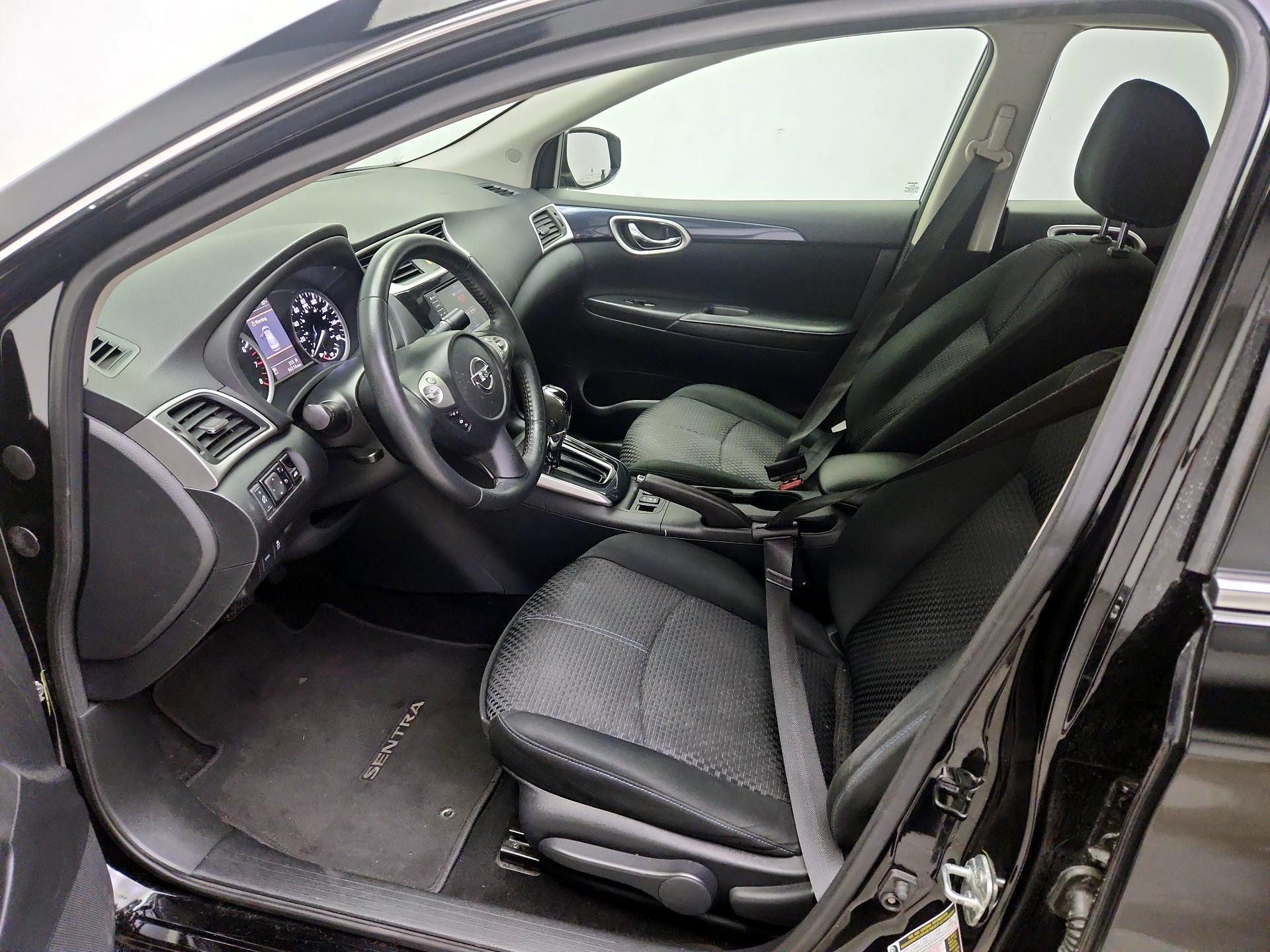 Thumbnail: 2019 Nissan Sentra - 11