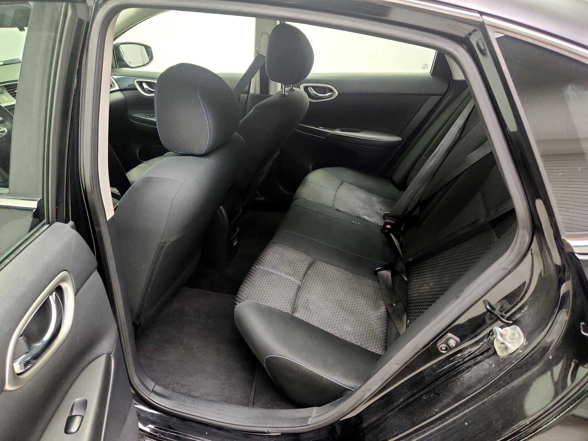 Thumbnail: 2019 Nissan Sentra - 18