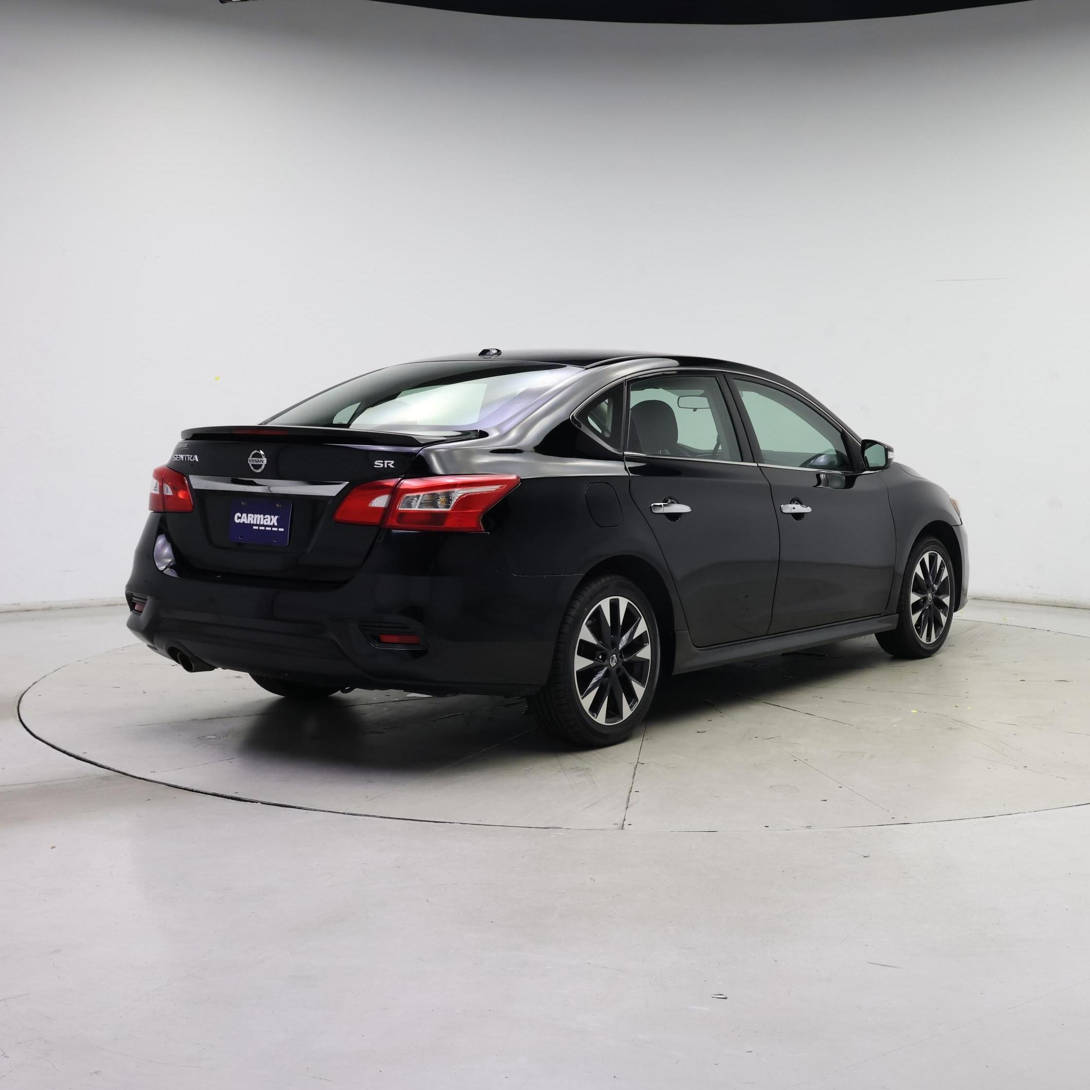 Thumbnail: 2019 Nissan Sentra - 8